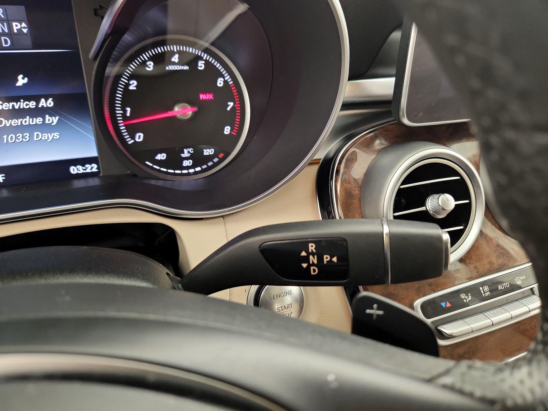Thumbnail: 2016 Mercedes-Benz C-Class - 18