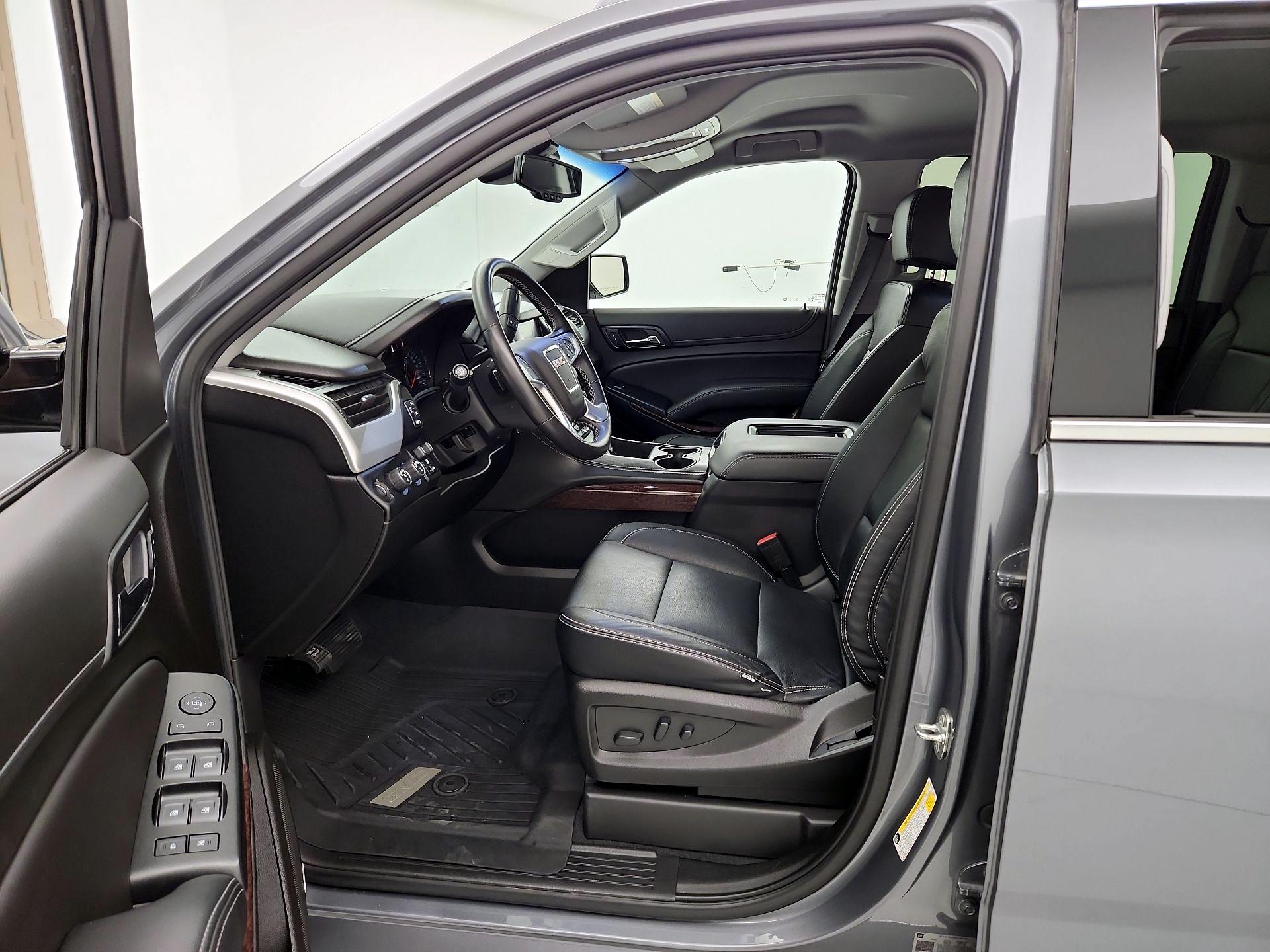 Thumbnail: 2019 GMC Yukon XL - 11