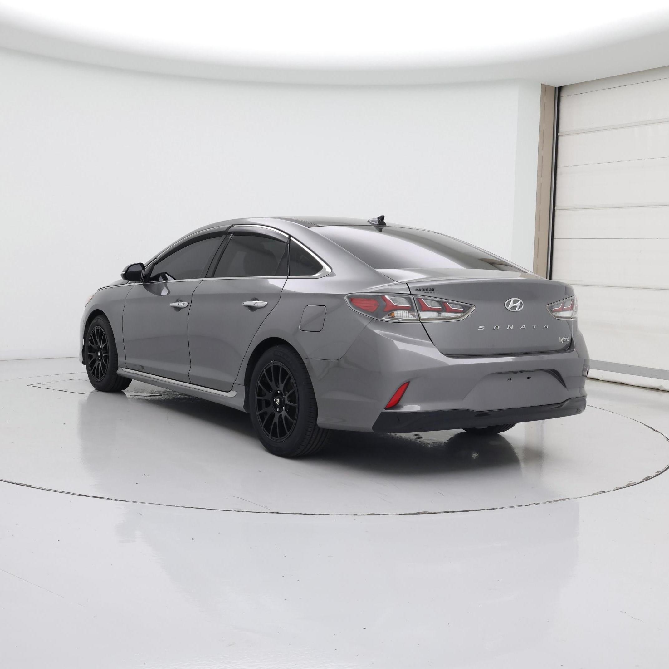 Thumbnail: 2018 Hyundai Sonata - 2