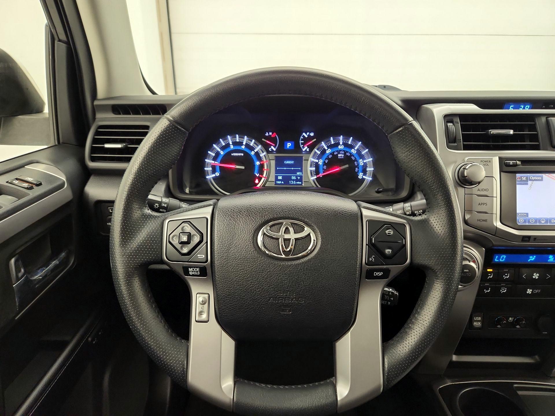 Thumbnail: 2016 Toyota 4Runner - 10