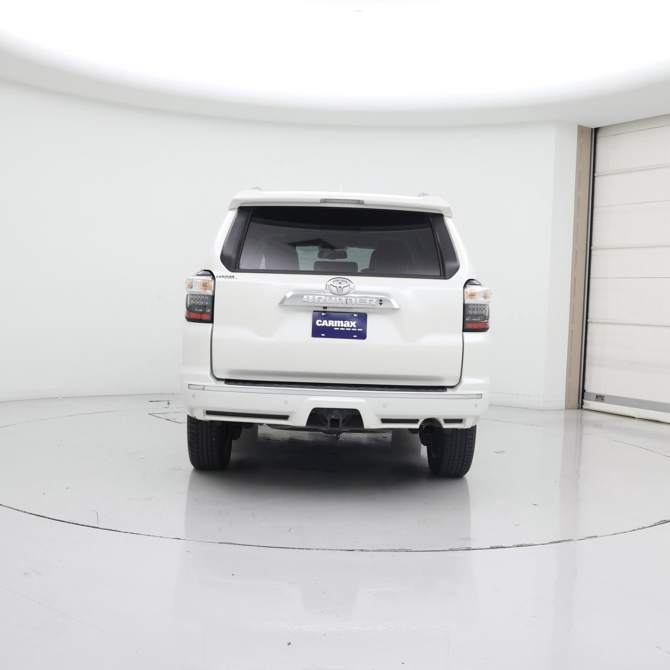 Thumbnail: 2016 Toyota 4Runner - 6