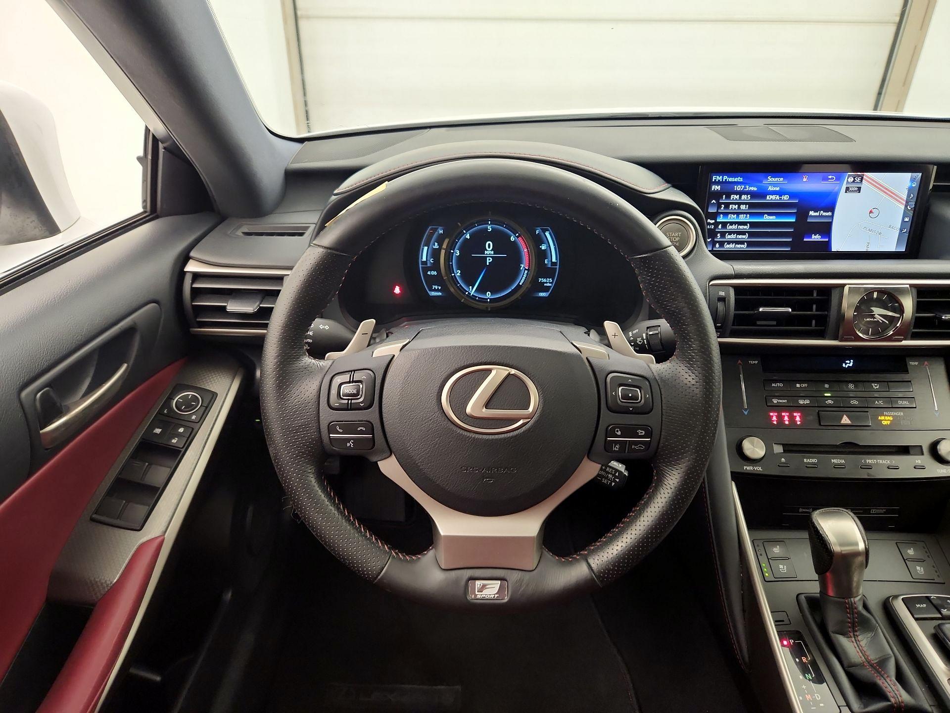 Thumbnail: 2018 Lexus IS - 10
