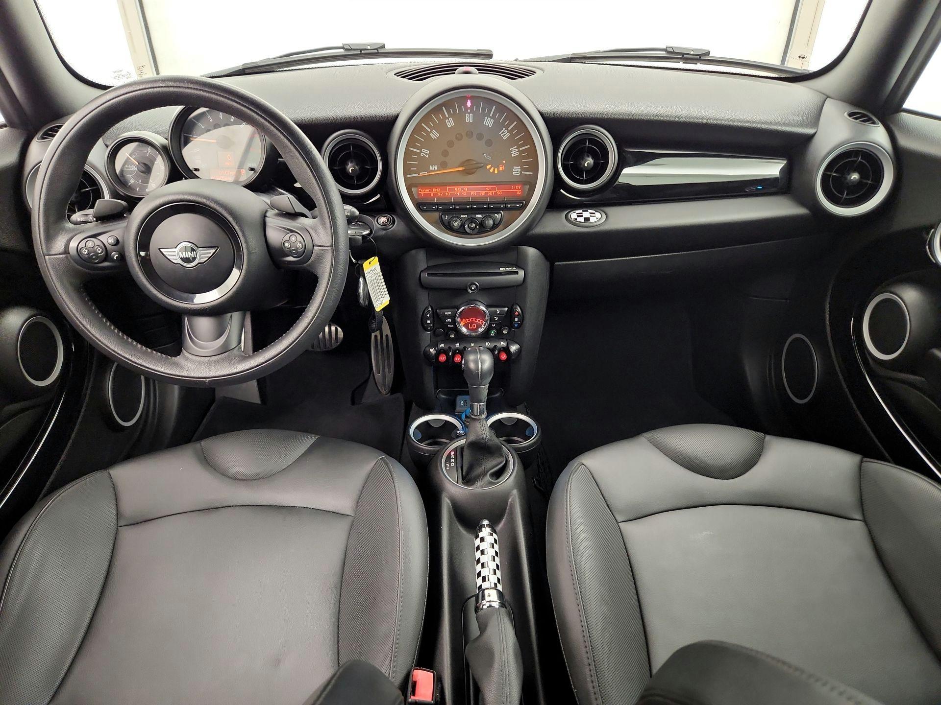 Thumbnail: 2015 MINI Cooper - 9