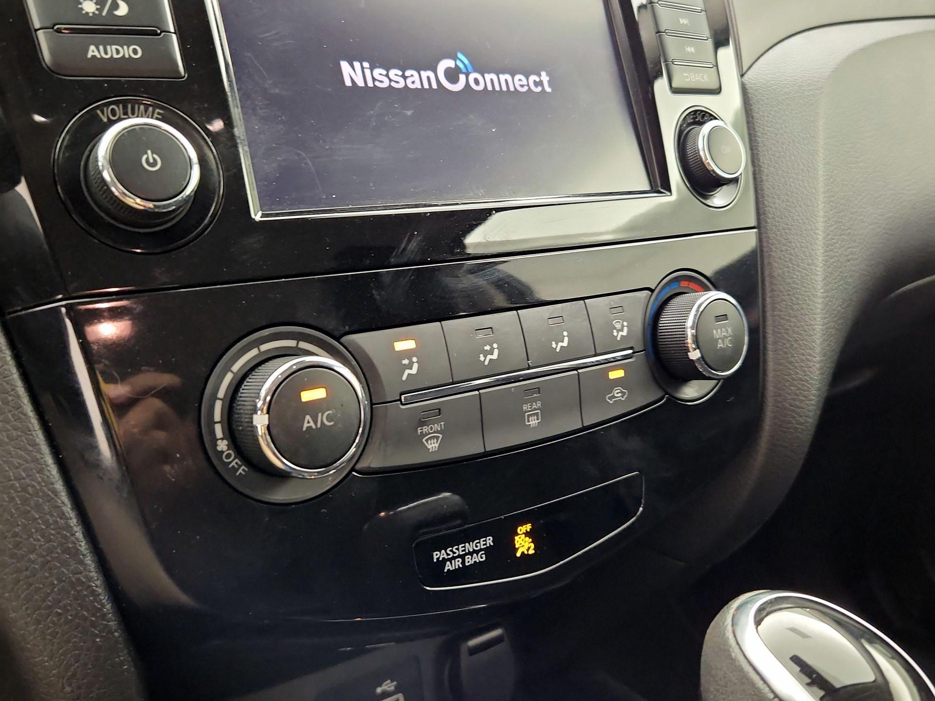 Thumbnail: 2022 Nissan Rogue Sport - 16