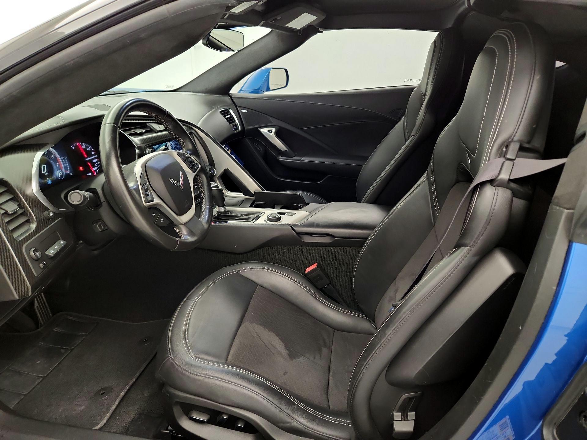 Thumbnail: 2015 Chevrolet Corvette - 11