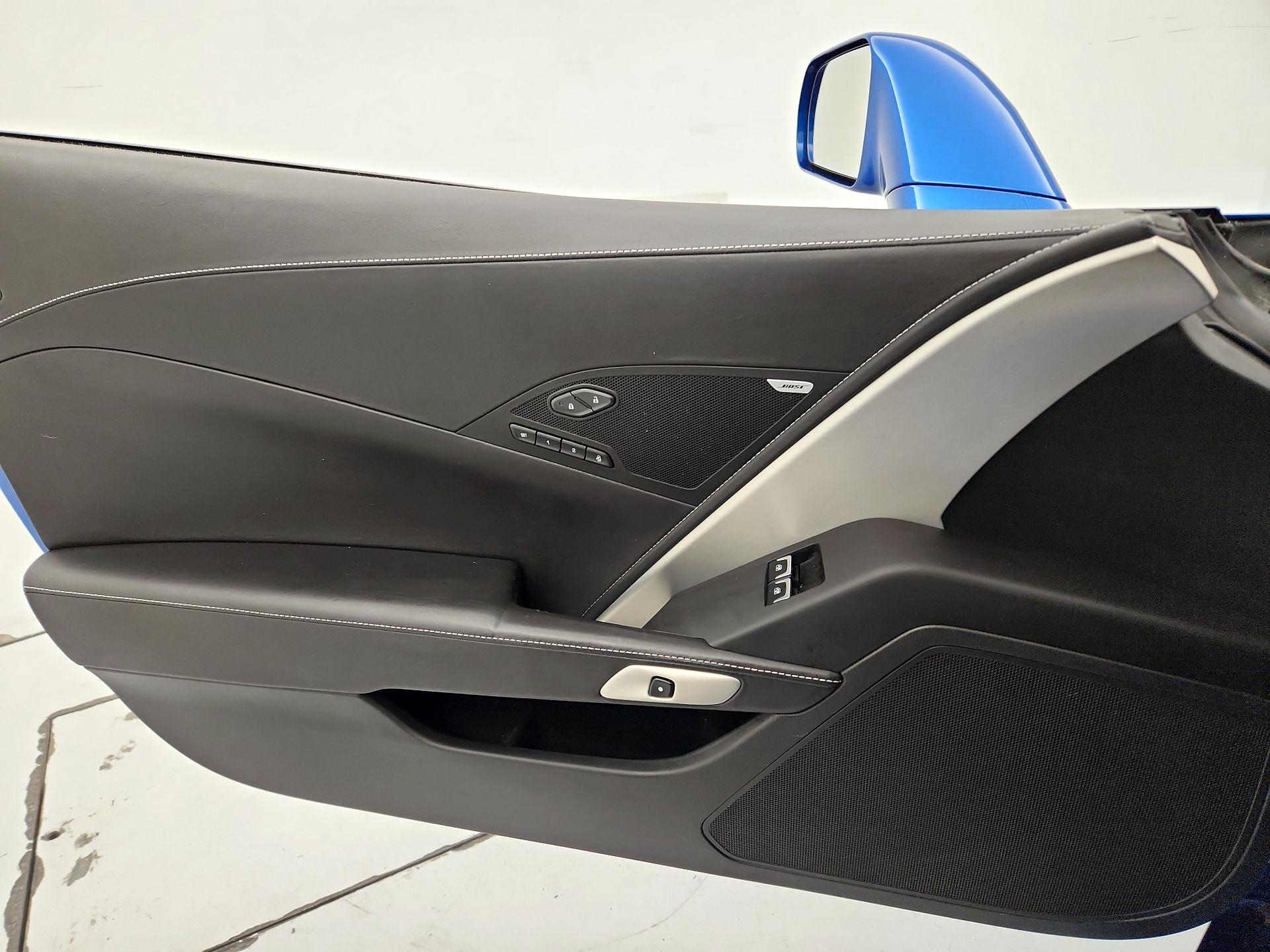 Thumbnail: 2015 Chevrolet Corvette - 12