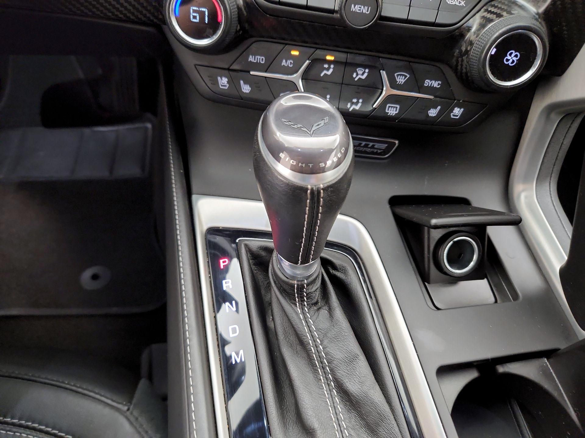Thumbnail: 2015 Chevrolet Corvette - 18