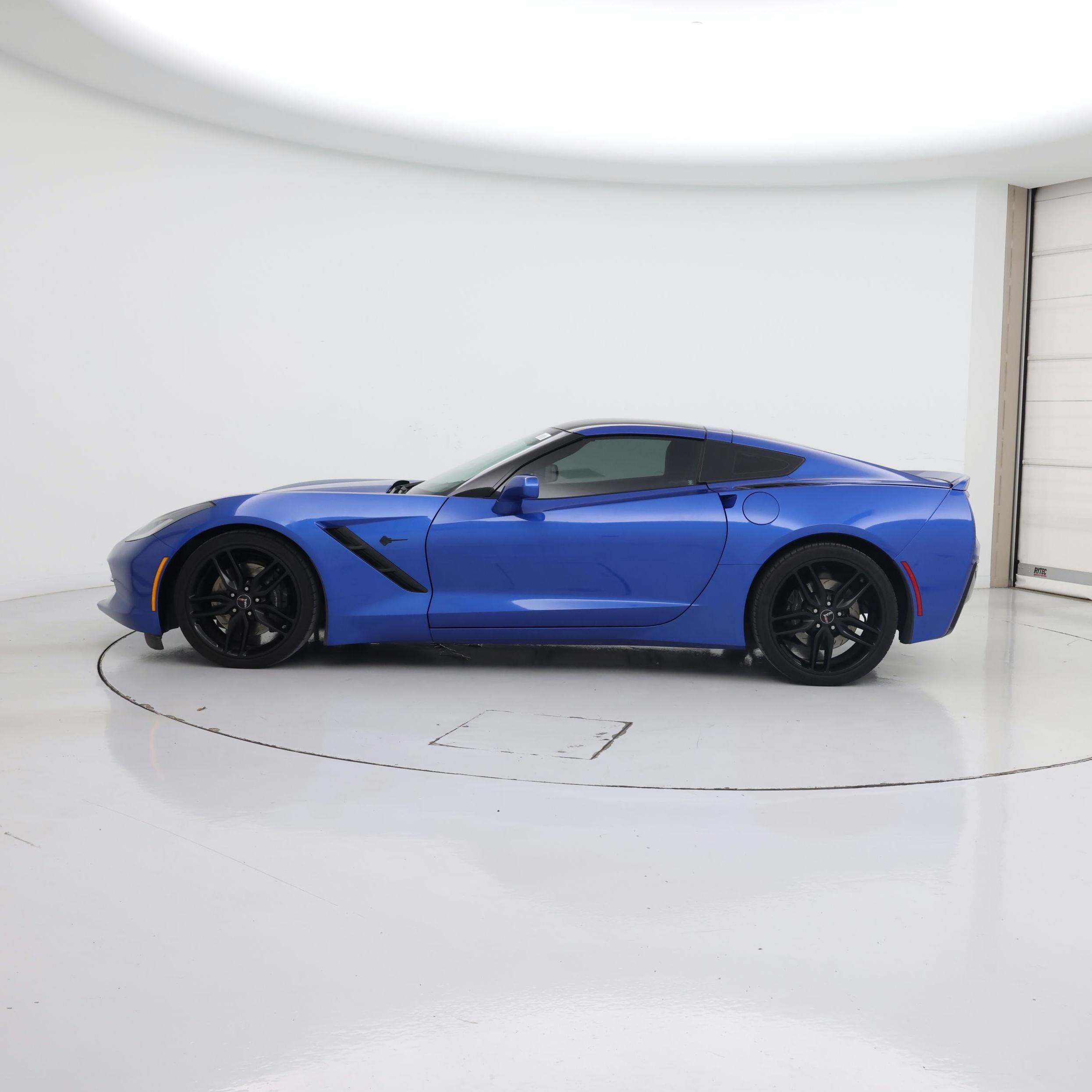 Thumbnail: 2015 Chevrolet Corvette - 3