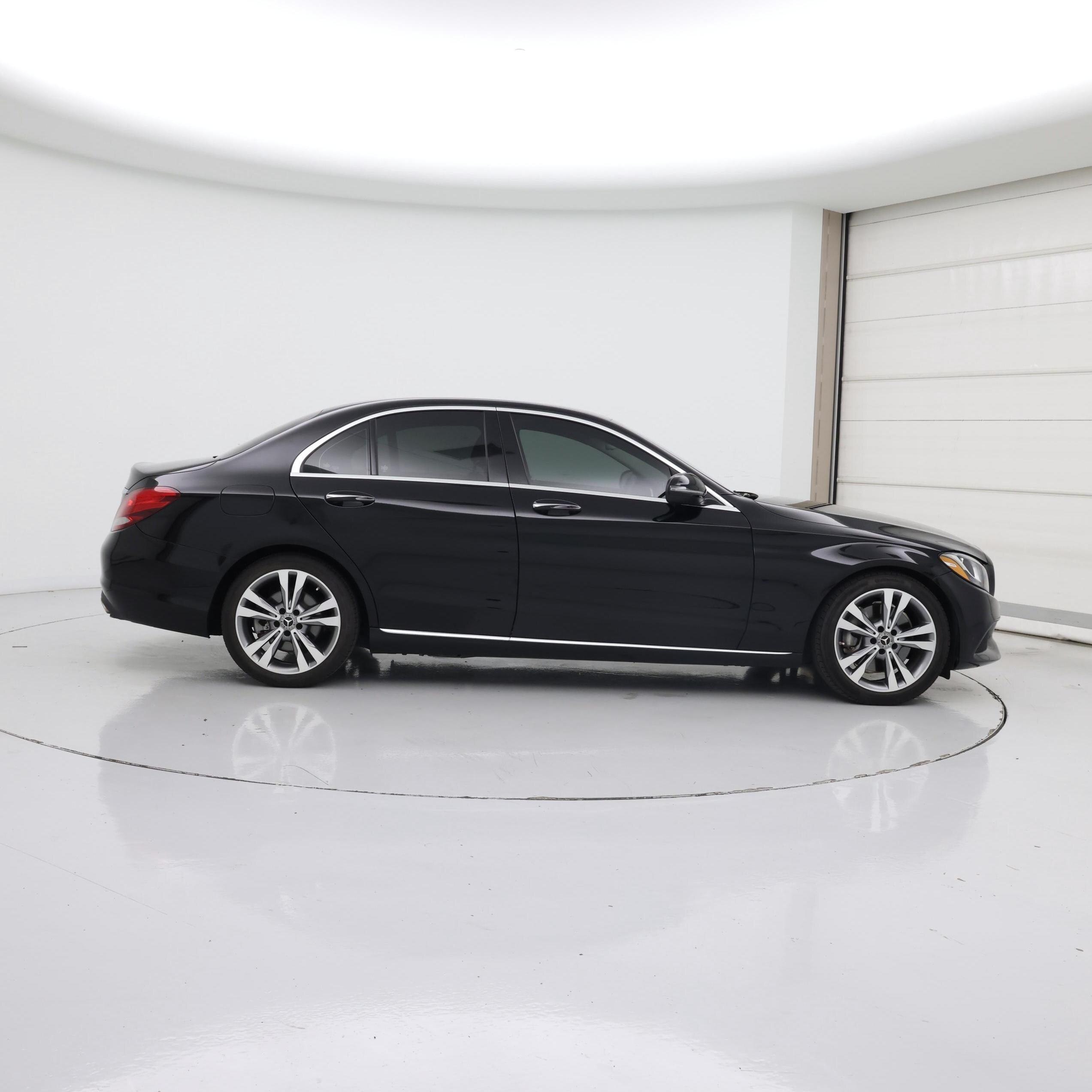 Thumbnail: 2017 Mercedes-Benz C-Class - 7