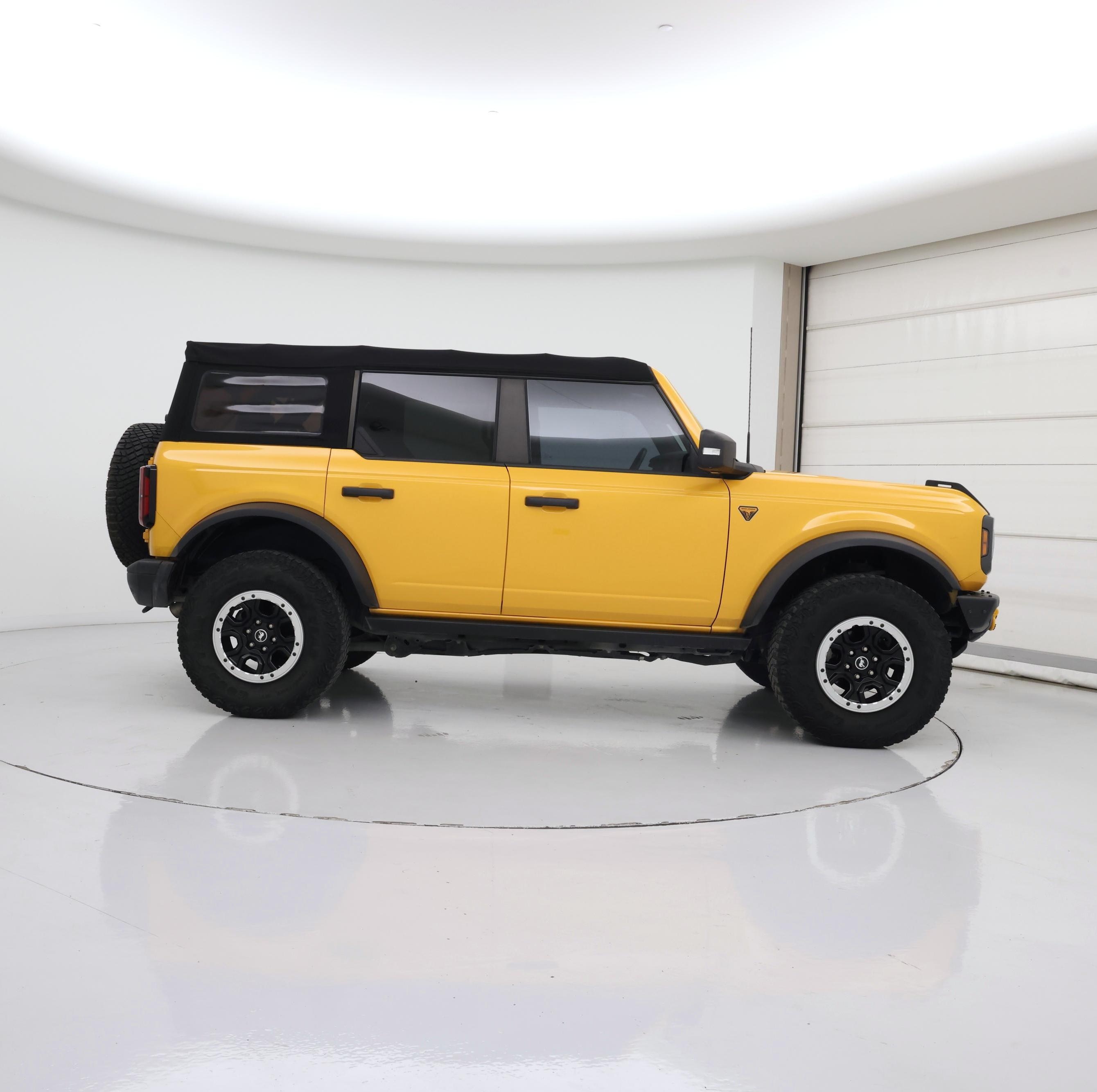 Thumbnail: 2021 Ford Bronco - 7