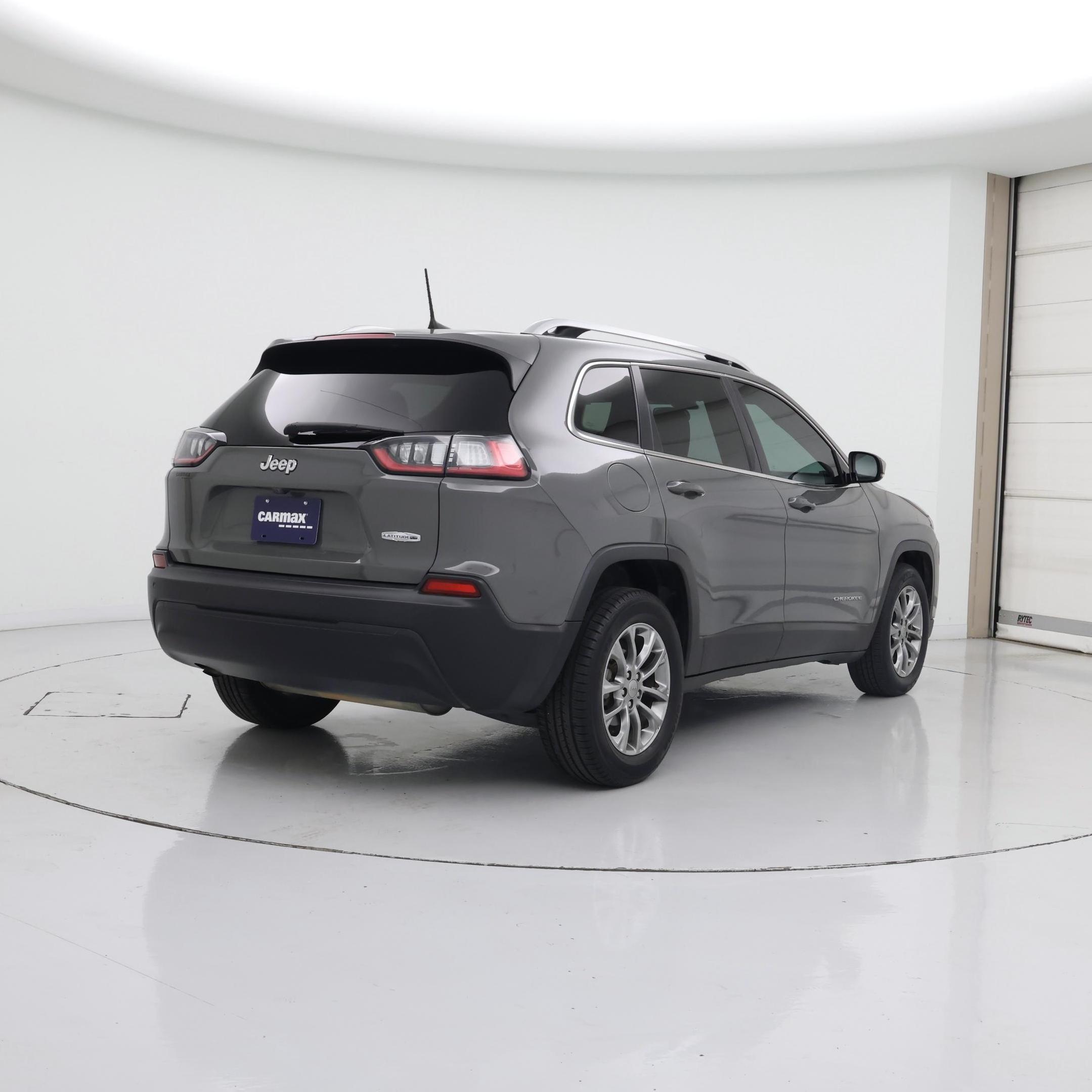 Thumbnail: 2019 Jeep Cherokee - 8