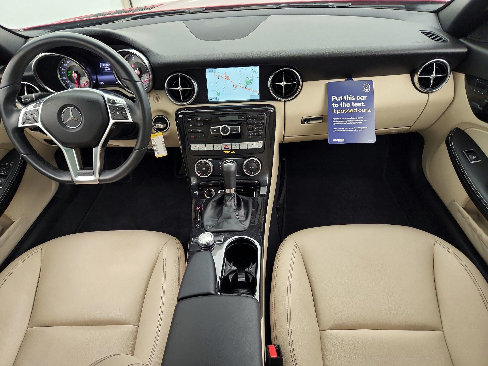 Thumbnail: 2015 Mercedes-Benz SLK - 9