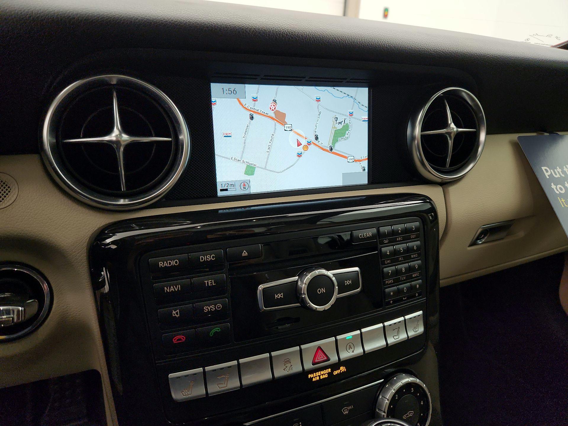 Thumbnail: 2015 Mercedes-Benz SLK - 14