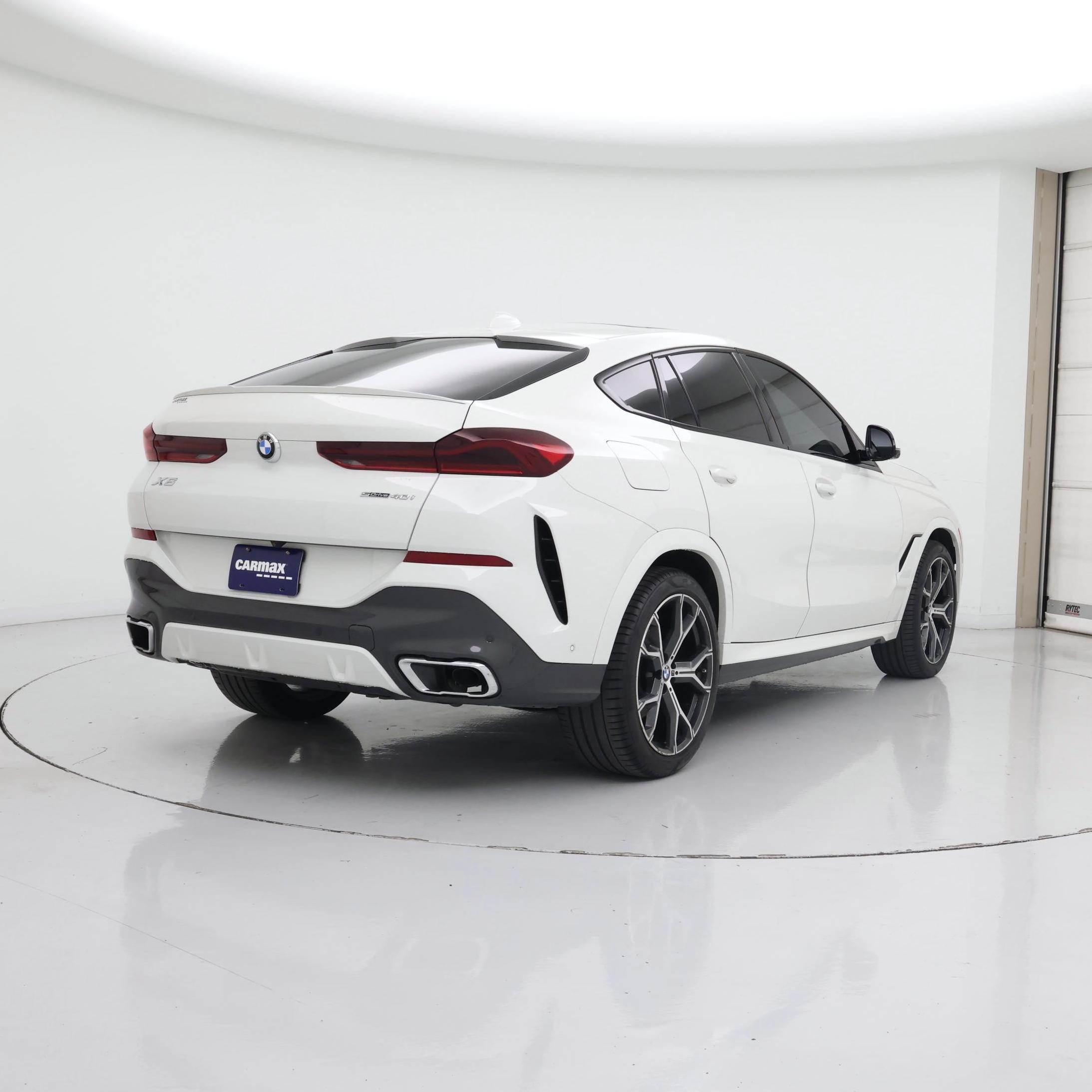 Thumbnail: 2021 BMW X6 - 8