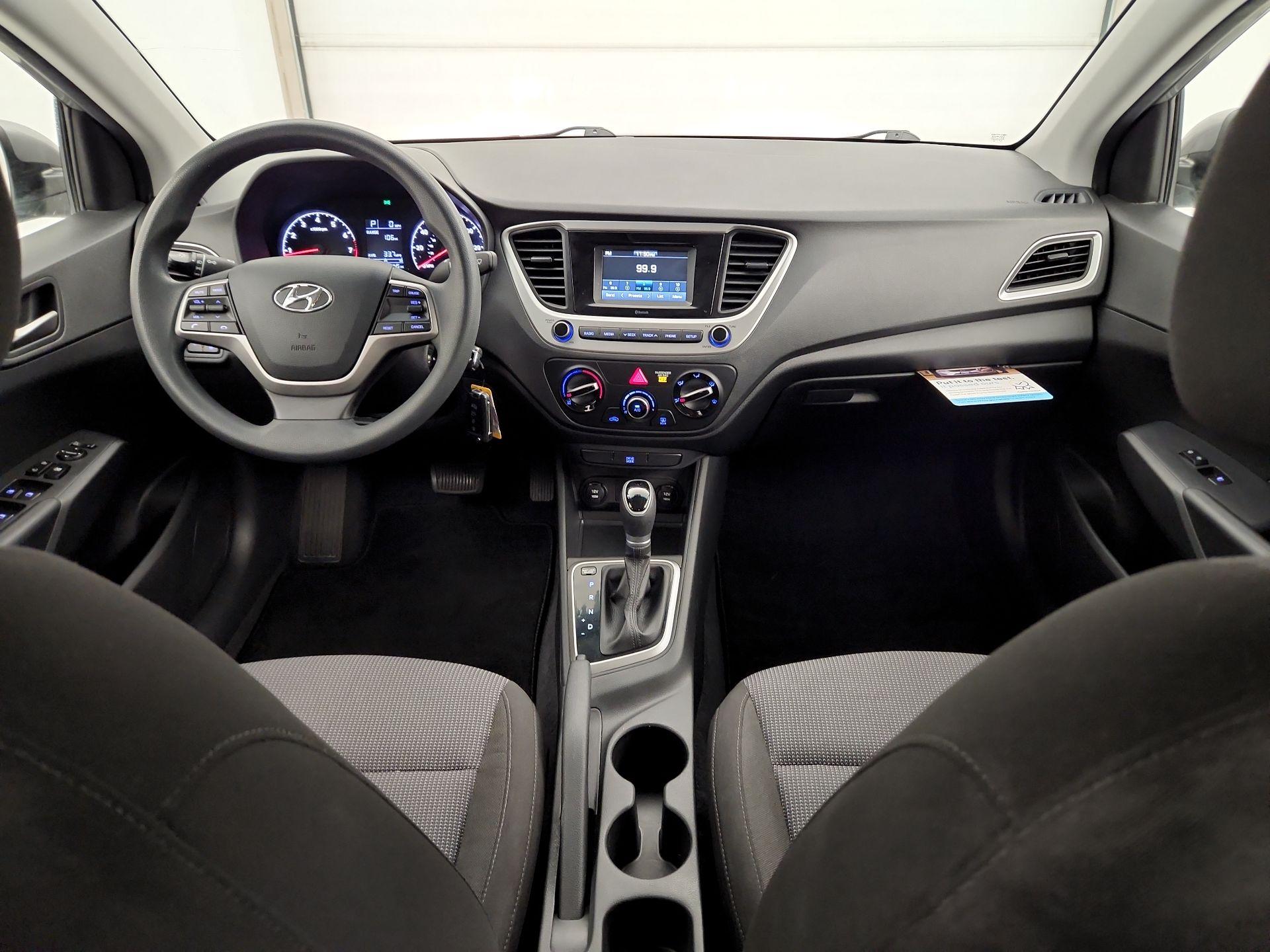 Thumbnail: 2022 Hyundai Accent - 9