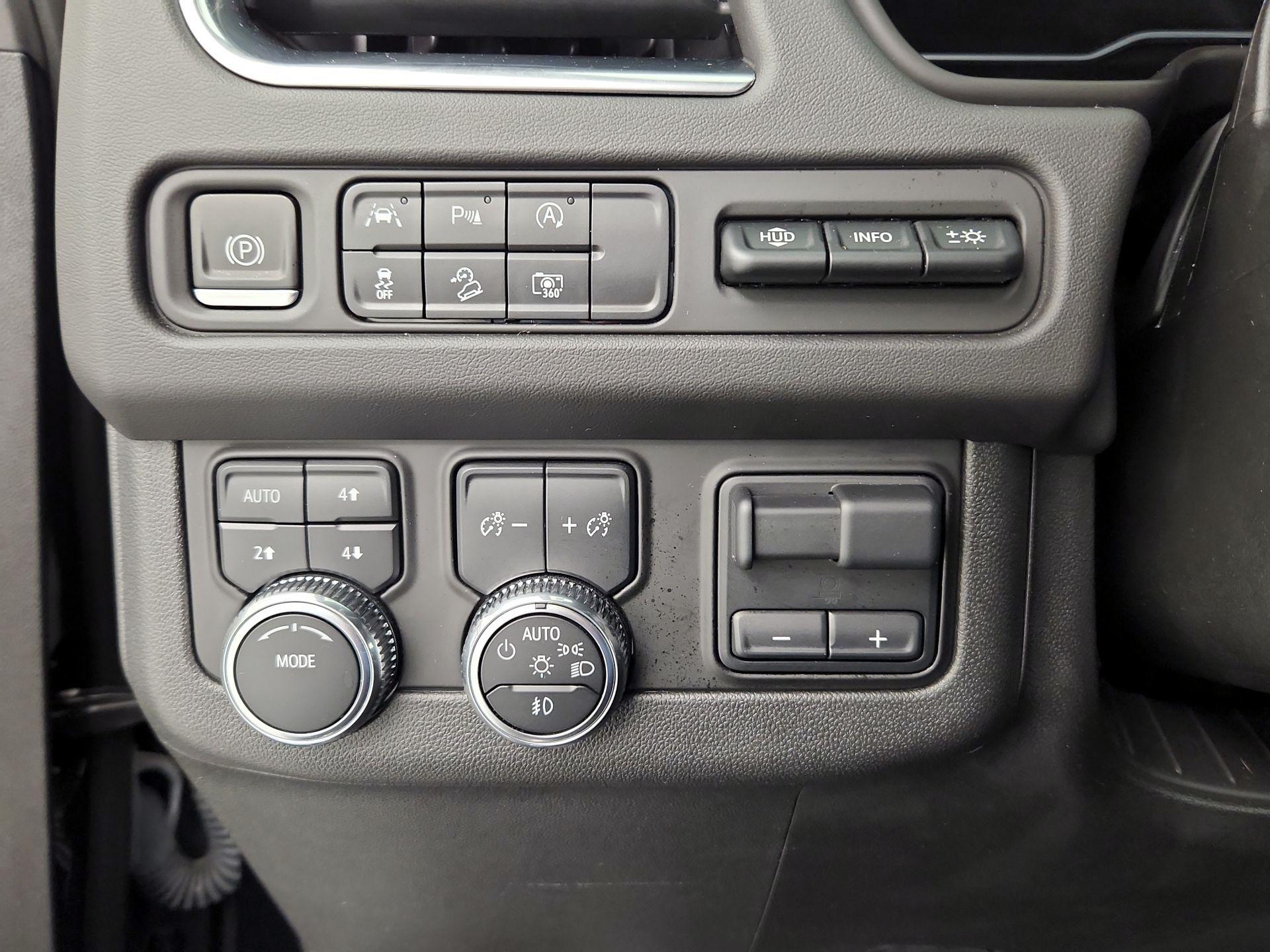 Thumbnail: 2023 GMC Yukon XL - 13