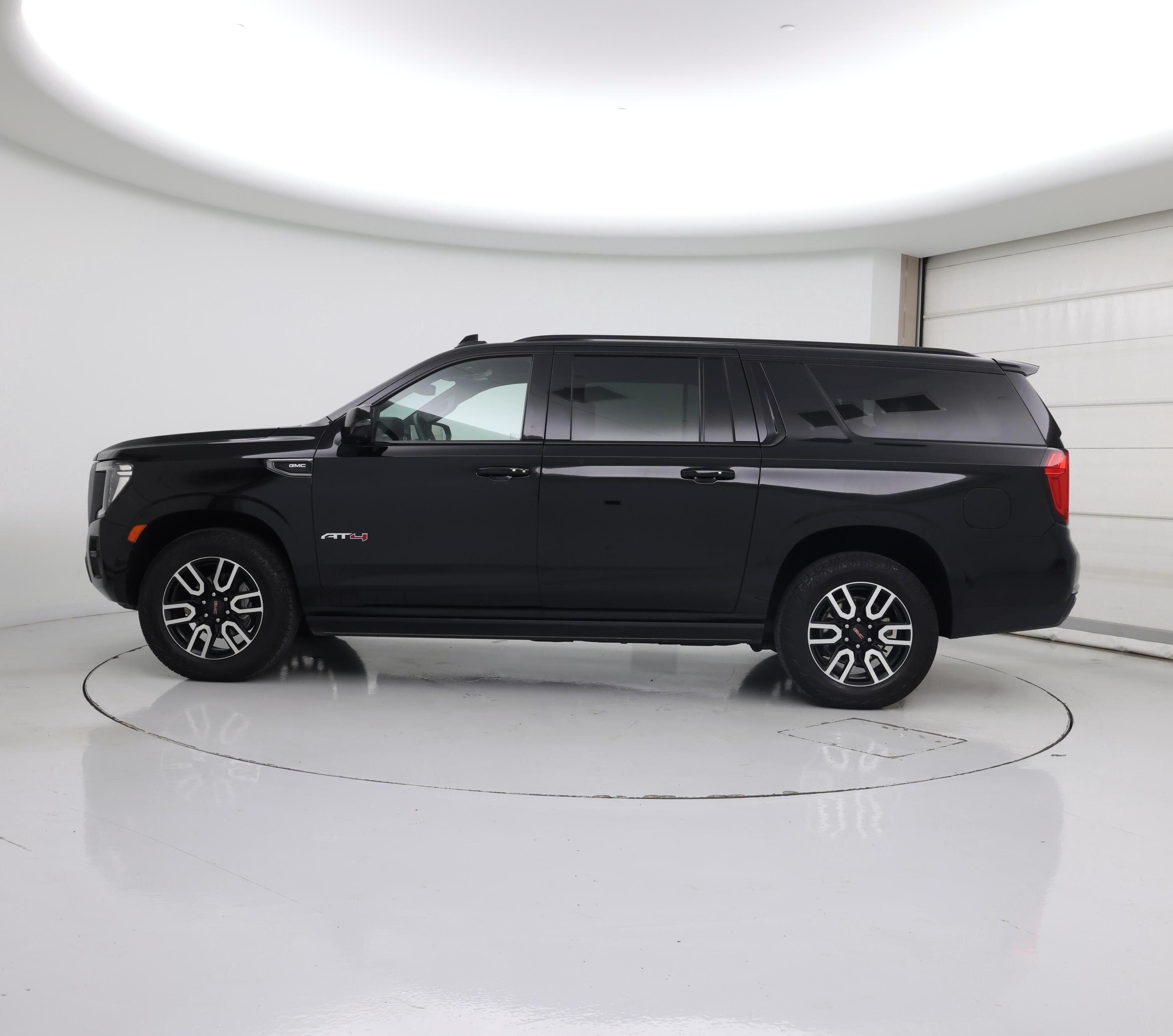 Thumbnail: 2023 GMC Yukon XL - 3