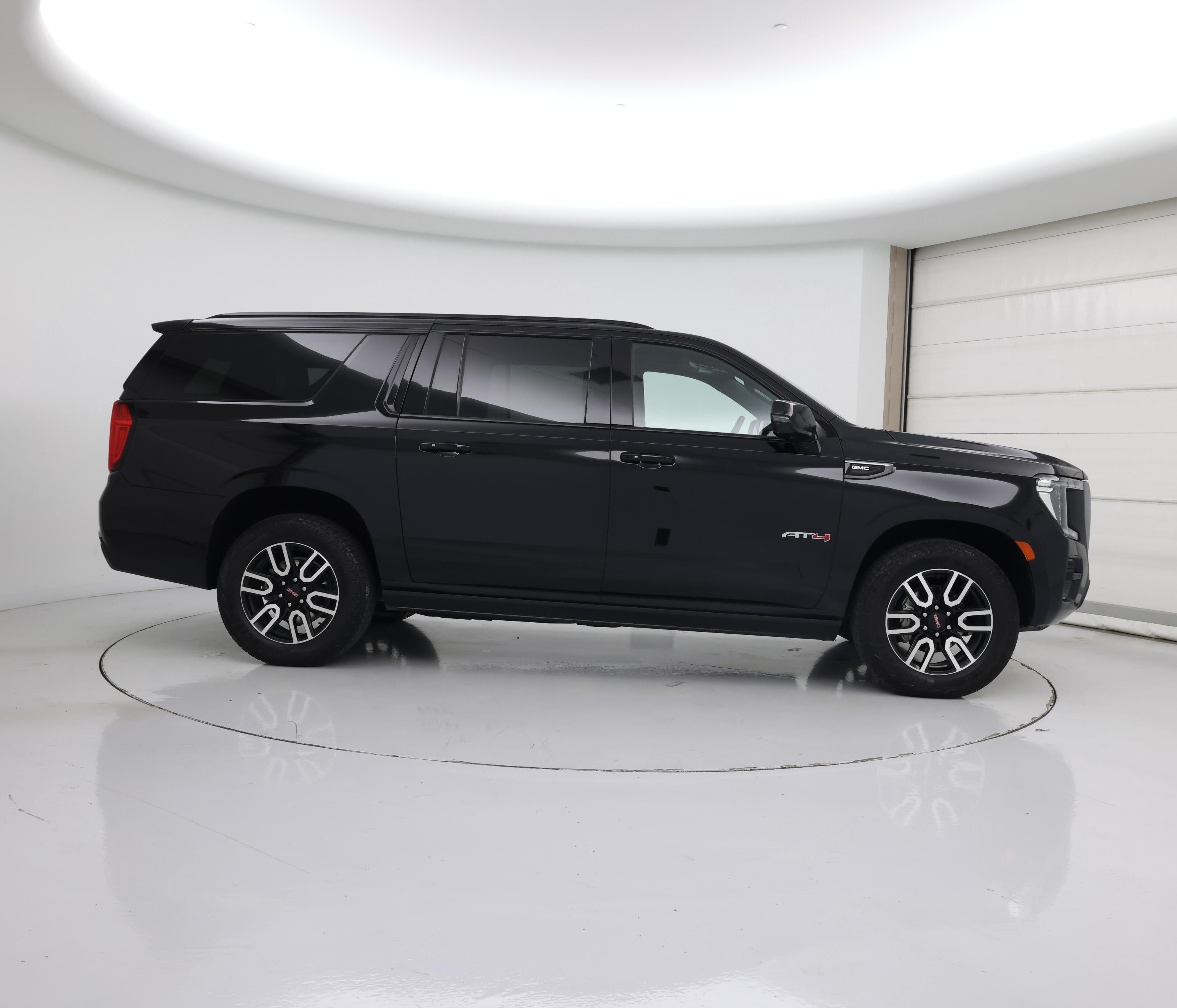 Thumbnail: 2023 GMC Yukon XL - 7