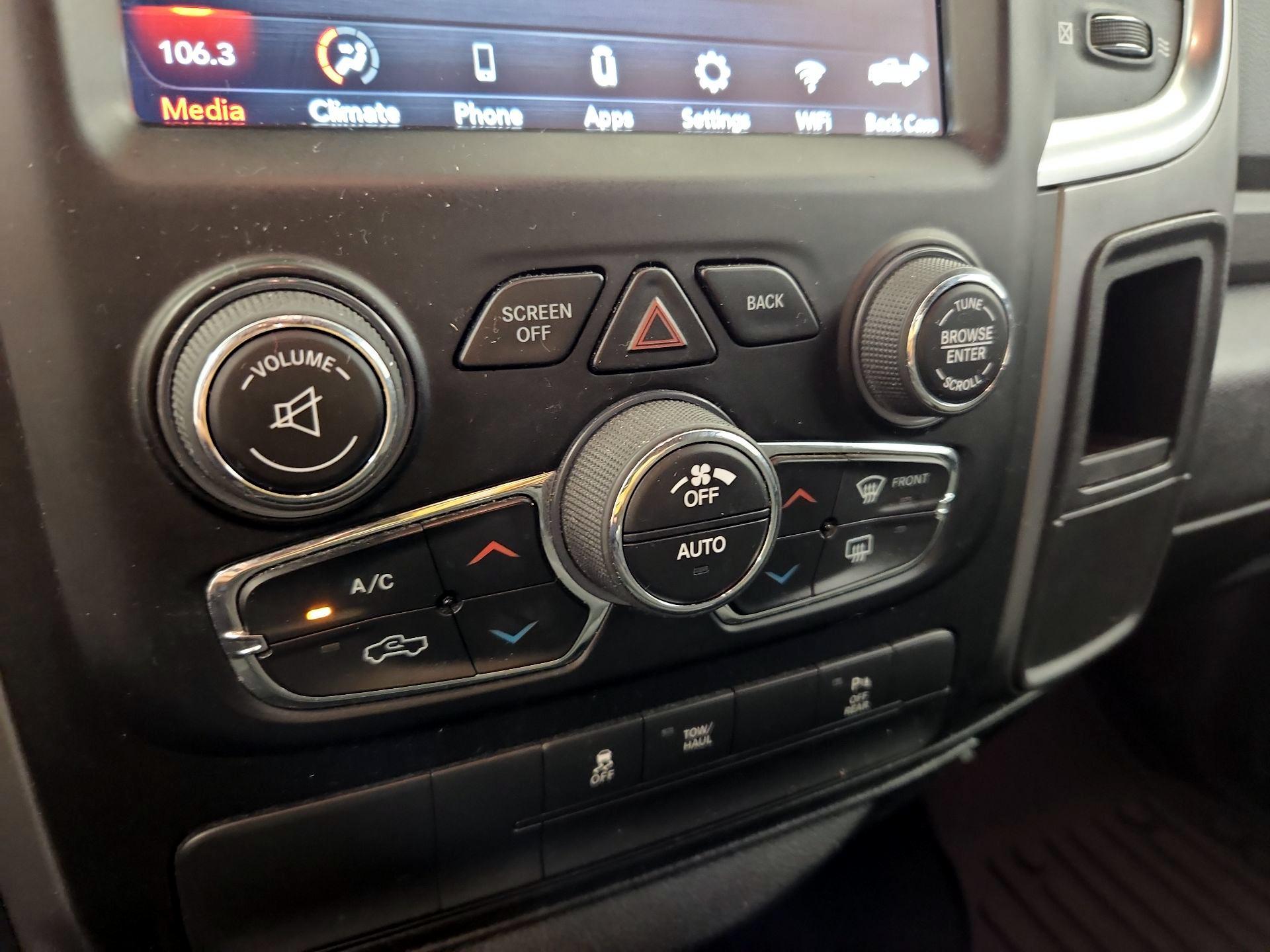 Thumbnail: 2021 RAM 1500 Classic - 16