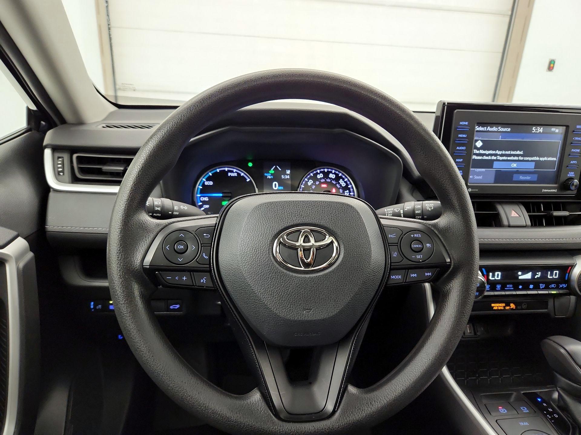 Thumbnail: 2021 Toyota RAV4 - 10