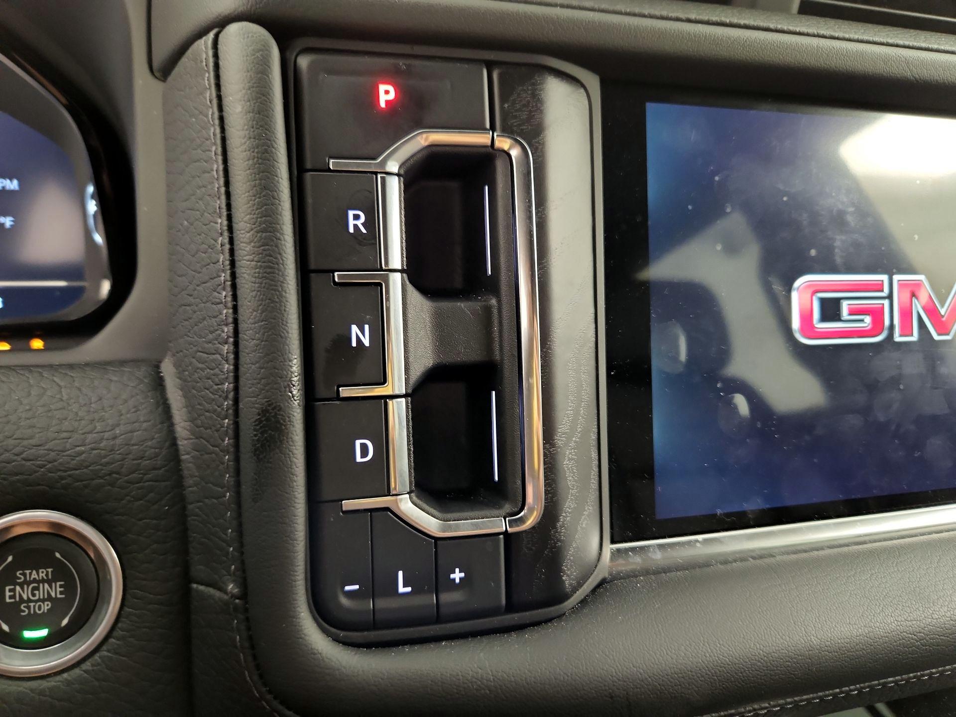 Thumbnail: 2022 GMC Yukon - 18