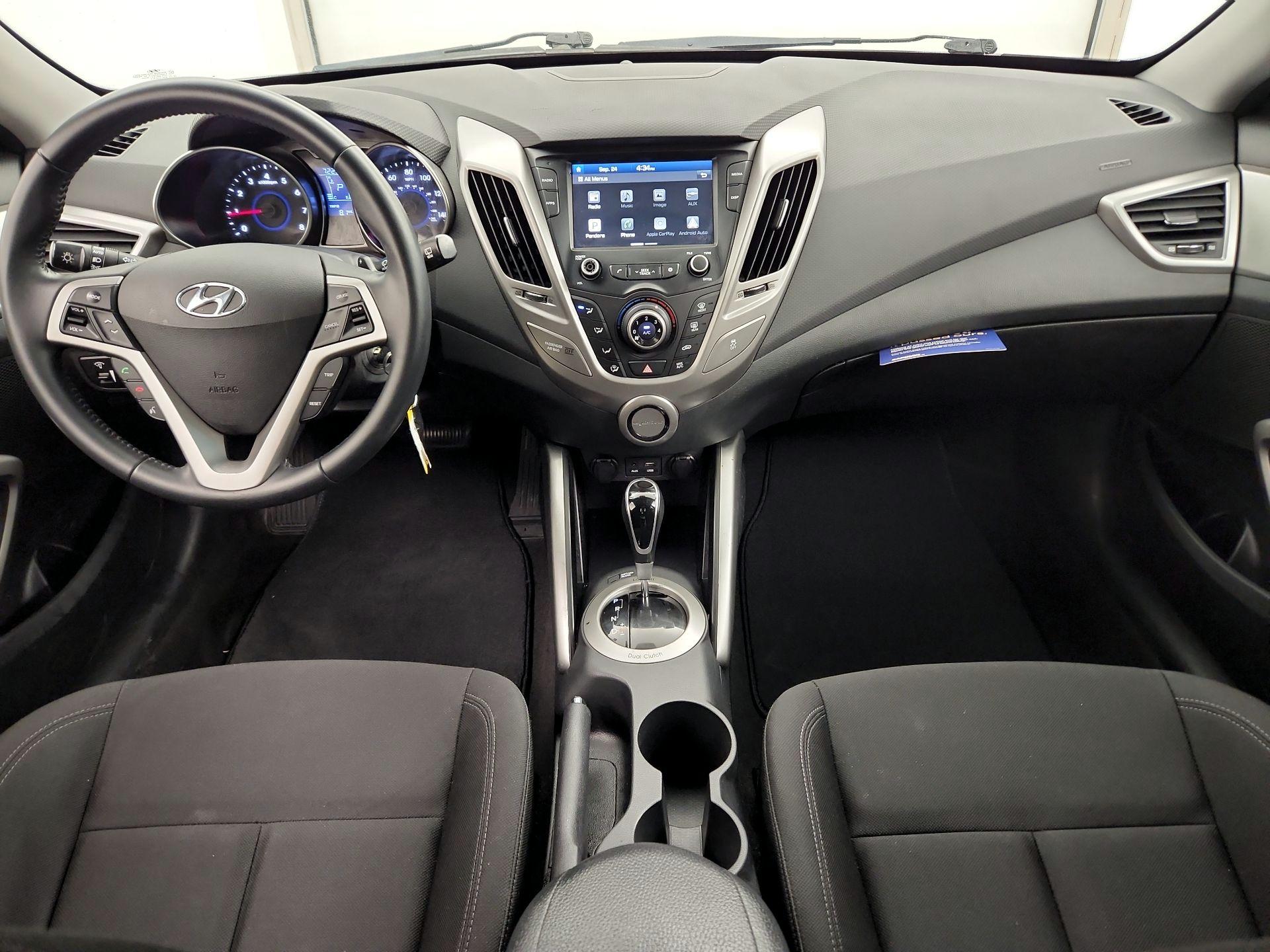 Thumbnail: 2017 Hyundai Veloster - 9