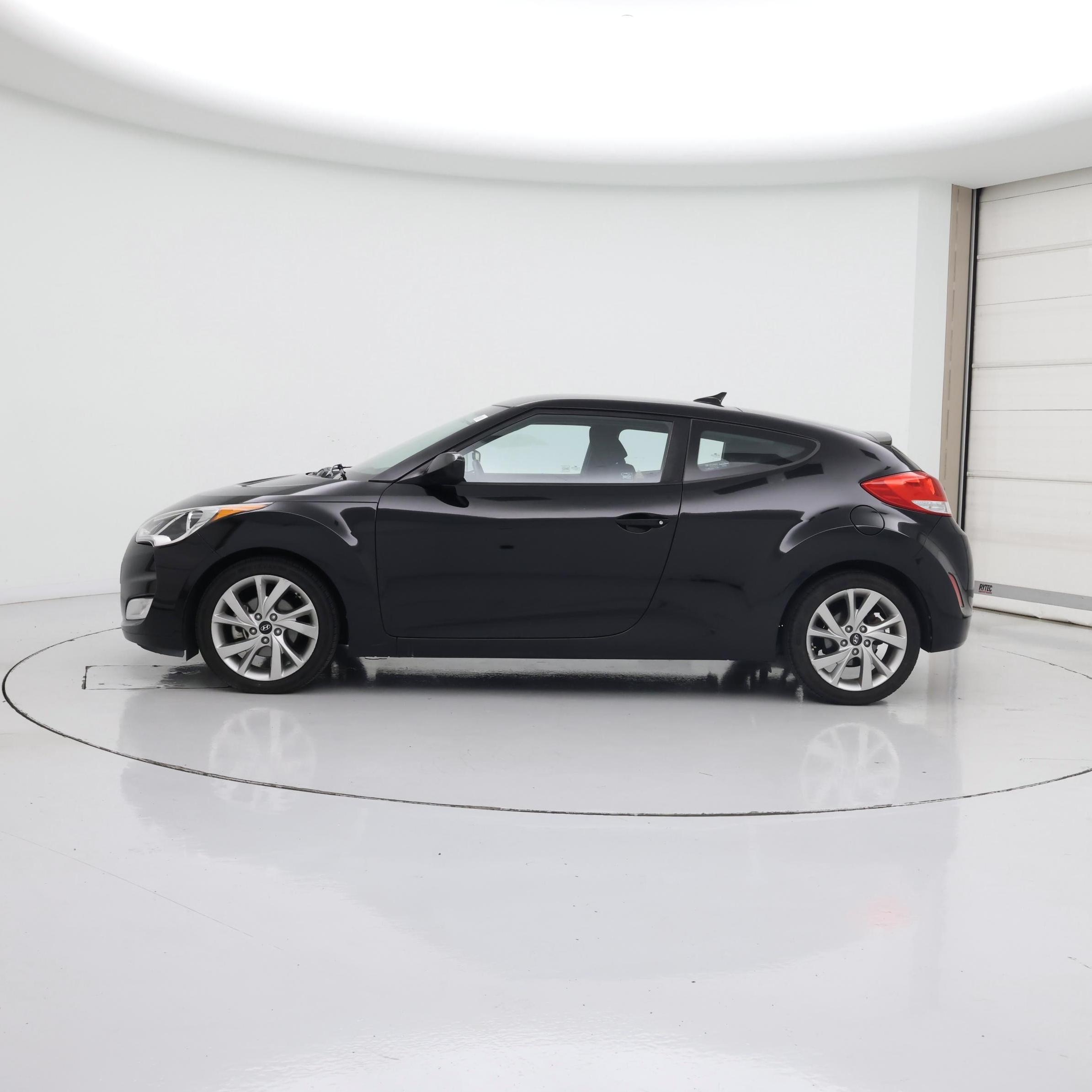 Thumbnail: 2017 Hyundai Veloster - 3