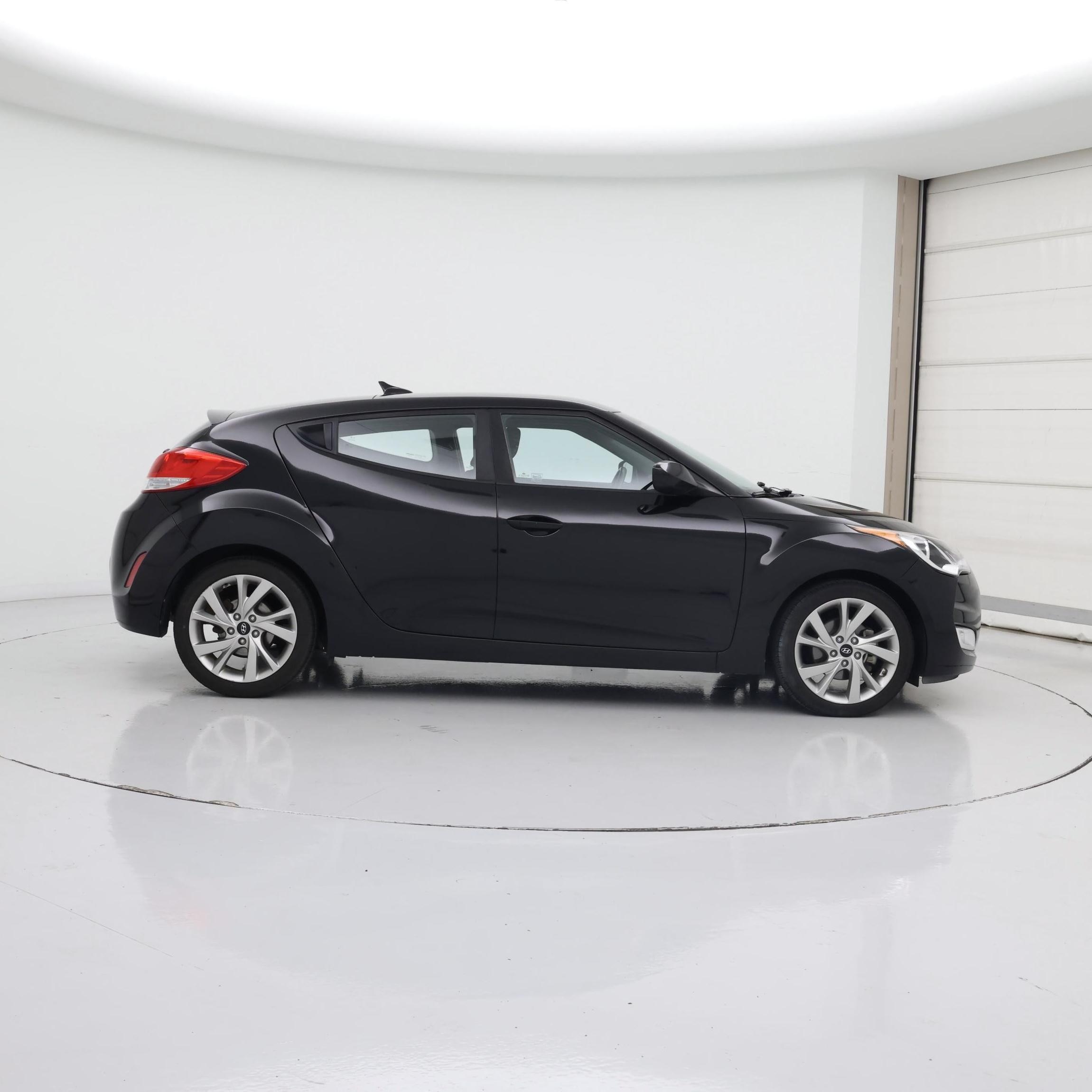 Thumbnail: 2017 Hyundai Veloster - 7