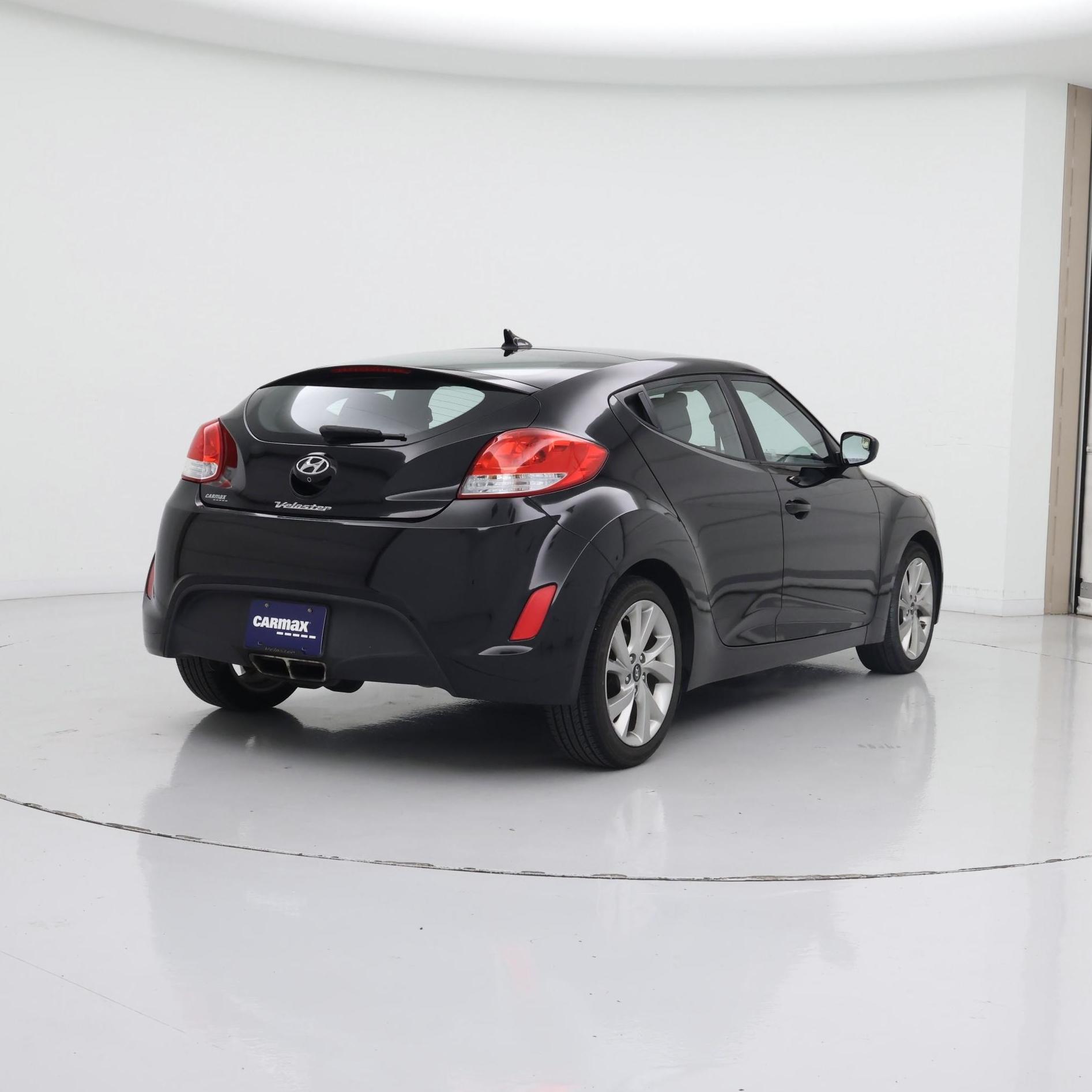 Thumbnail: 2017 Hyundai Veloster - 8