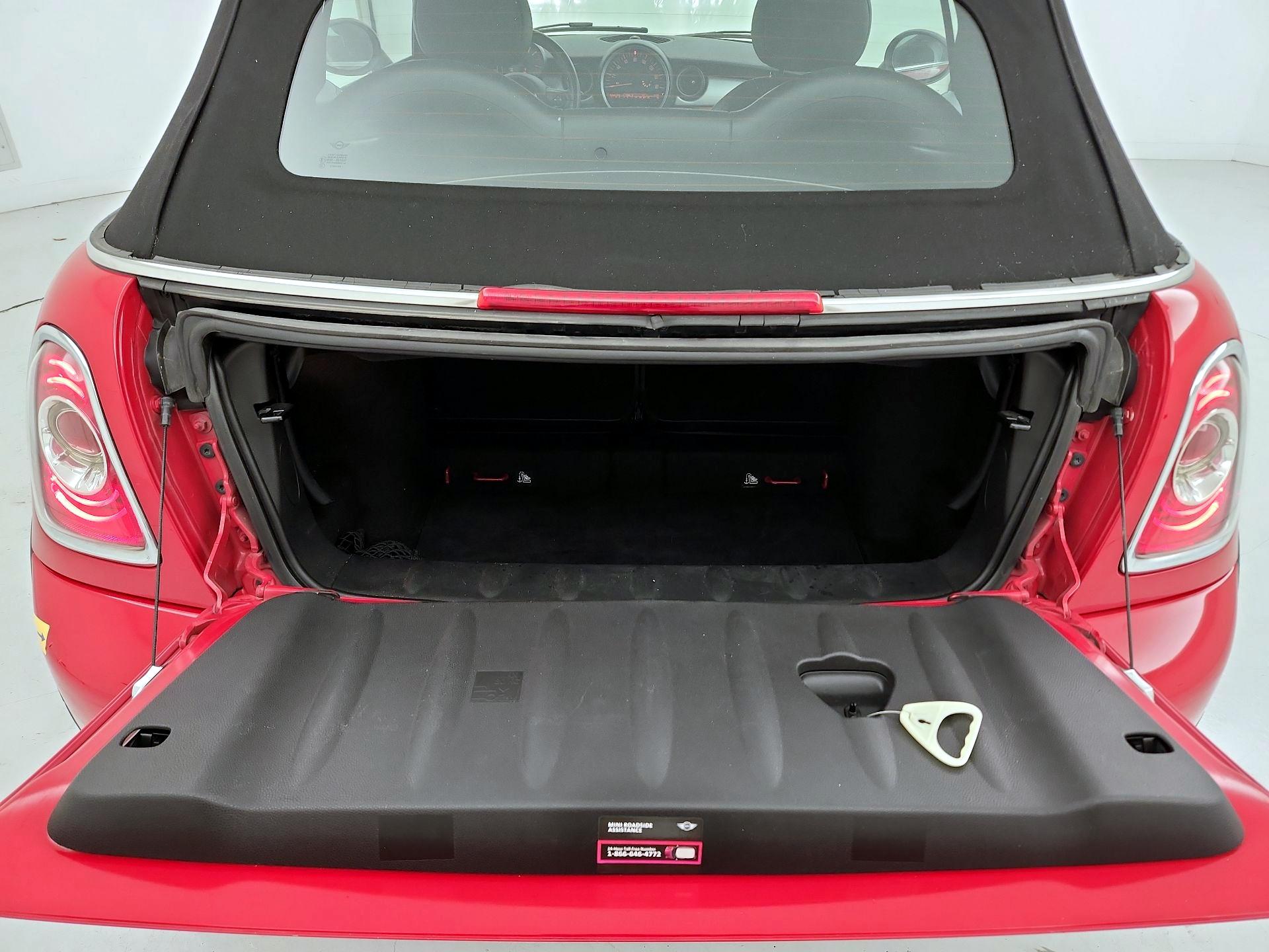 Thumbnail: 2015 MINI Cooper - 18