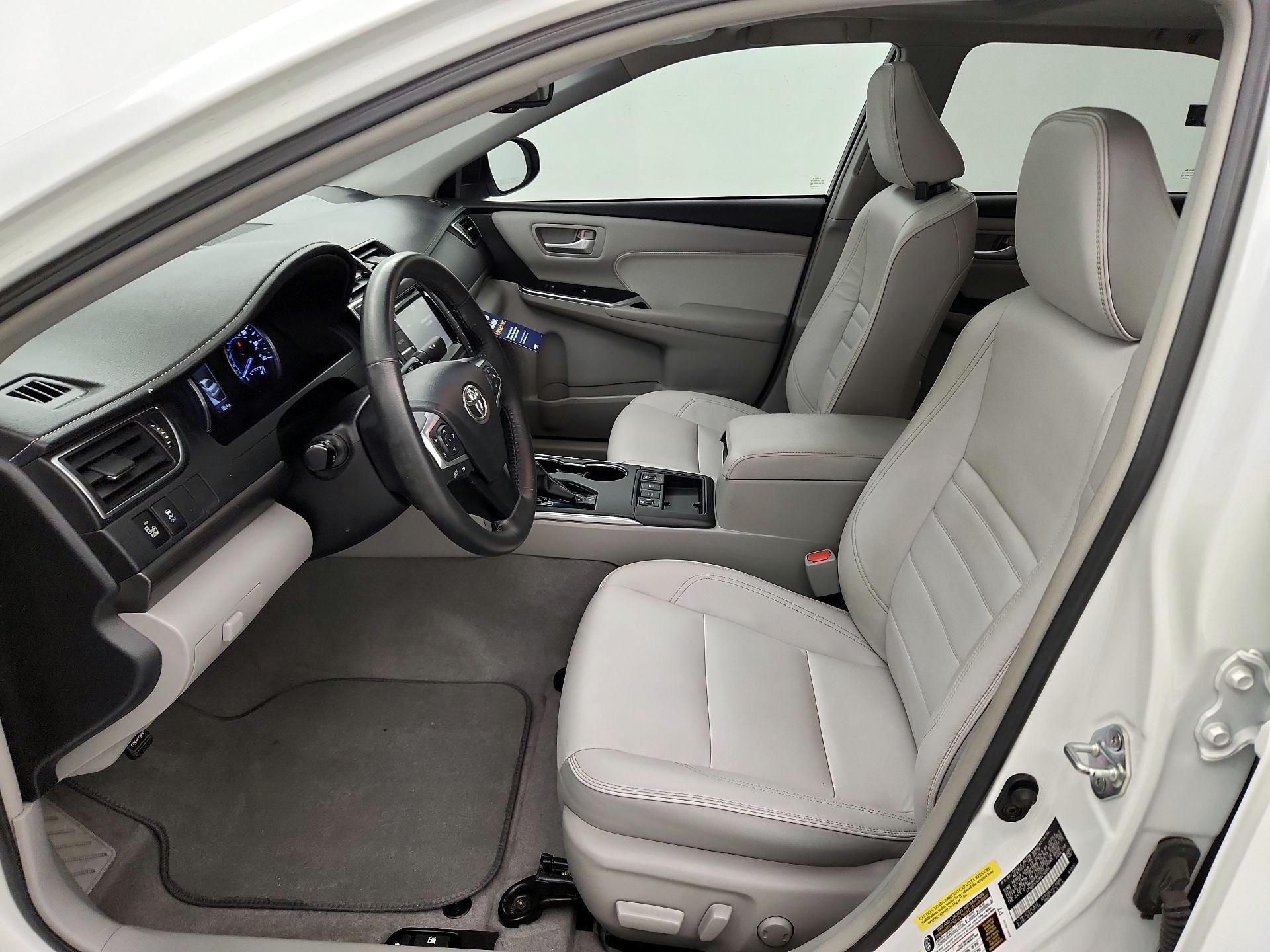 Thumbnail: 2017 Toyota Camry - 11