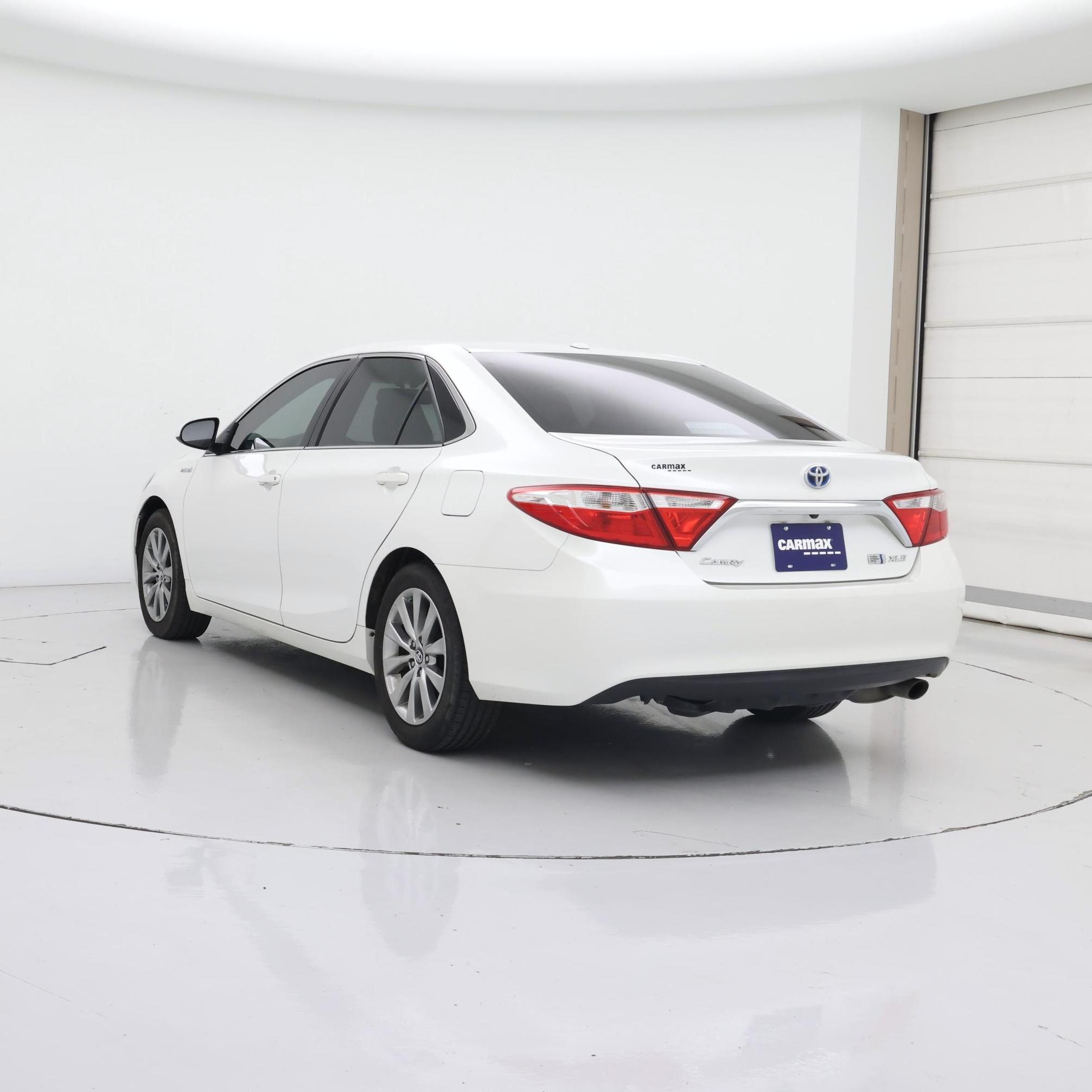Thumbnail: 2017 Toyota Camry - 2