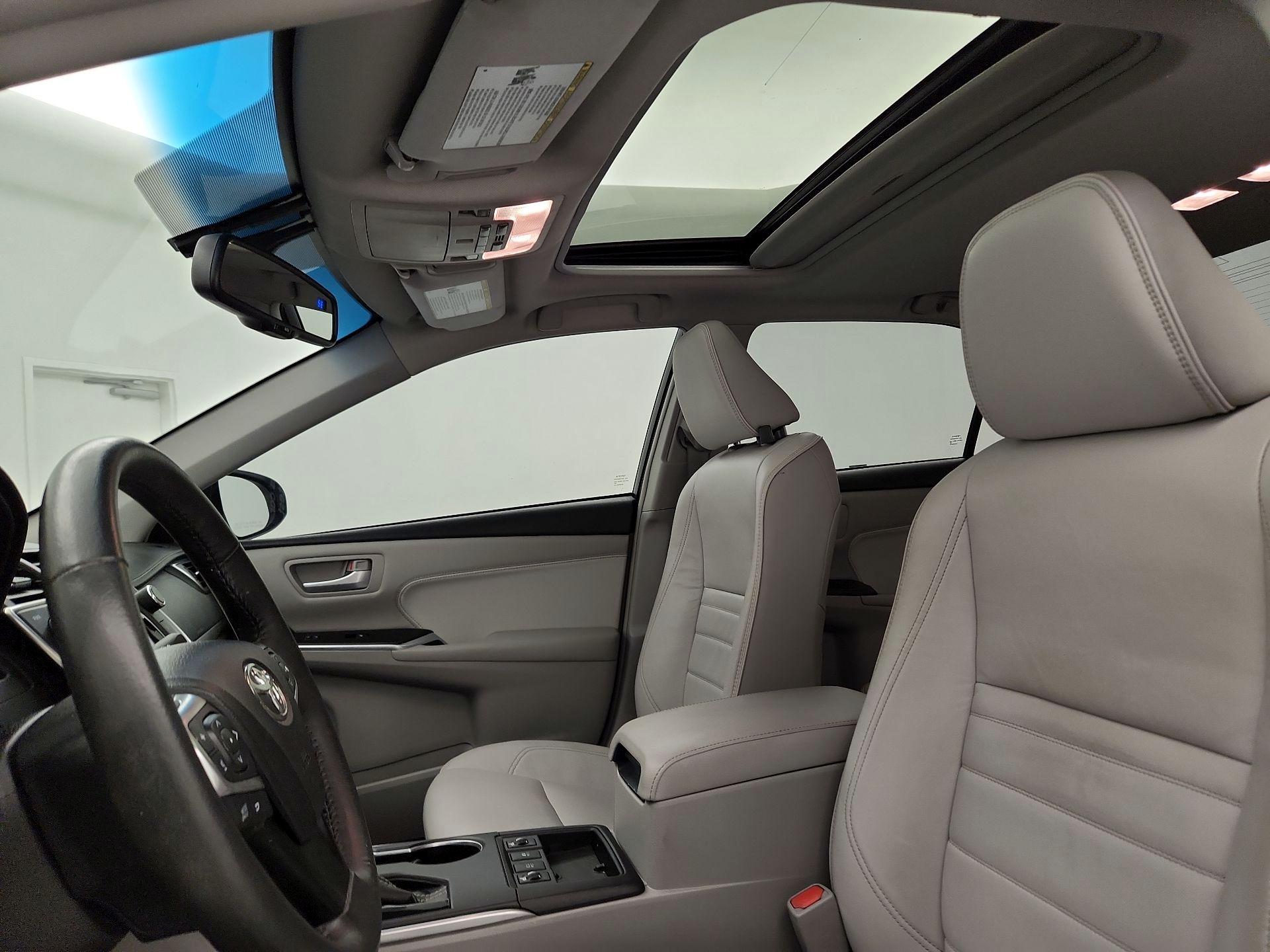 Thumbnail: 2017 Toyota Camry - 19