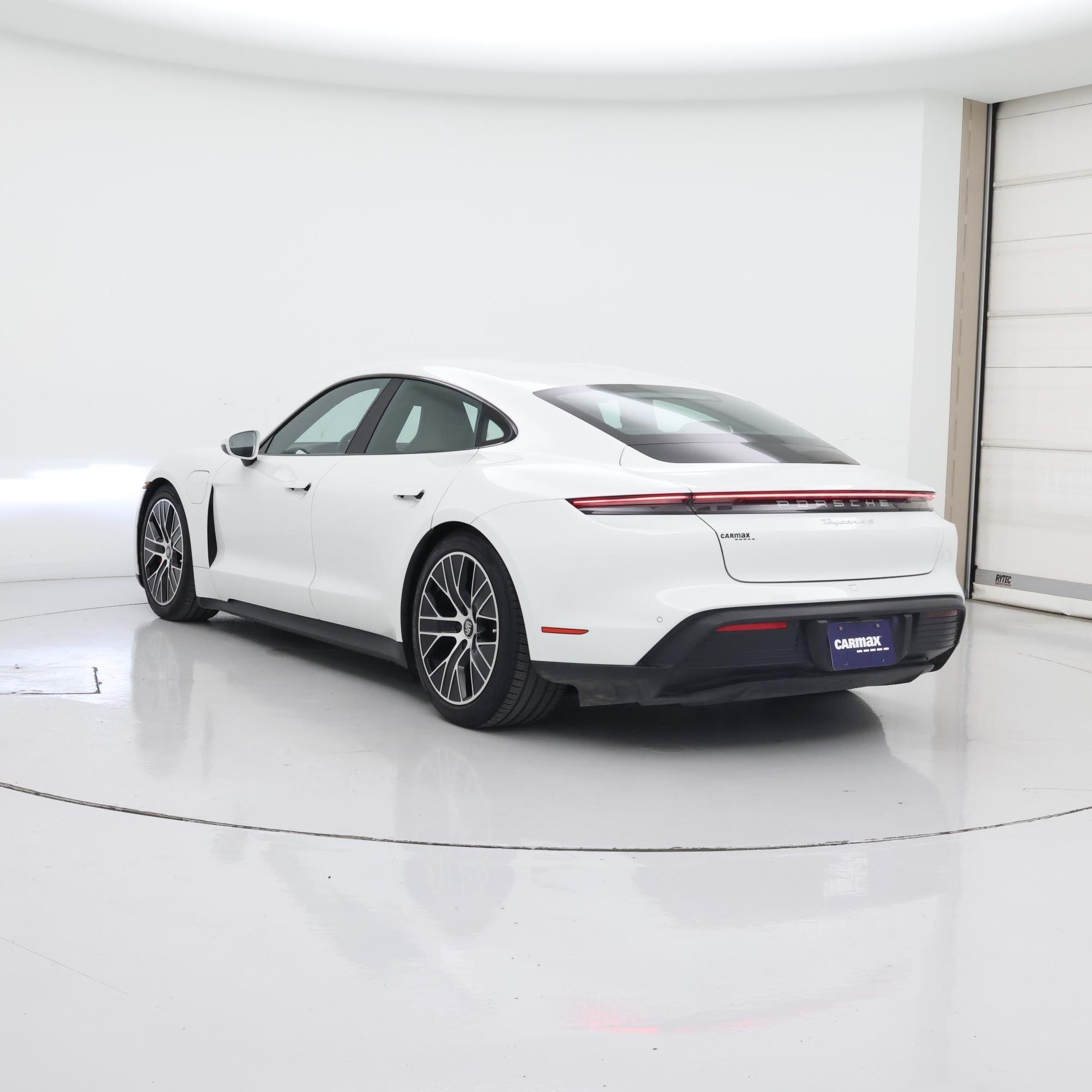 Thumbnail: 2021 Porsche Taycan - 2
