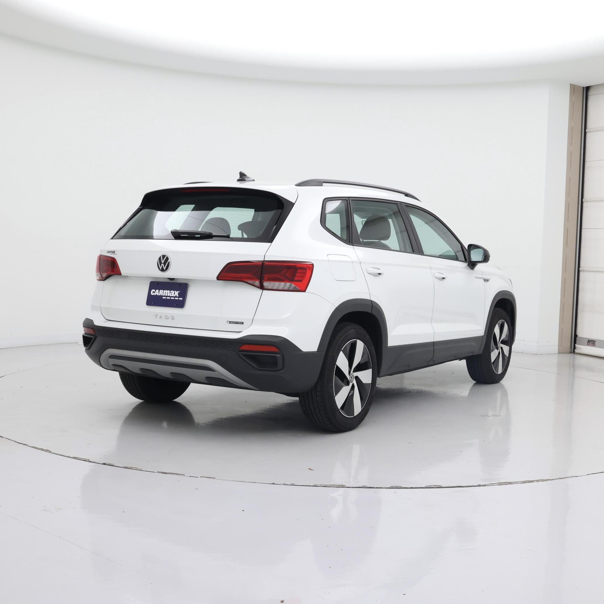 Thumbnail: 2024 Volkswagen Taos - 8
