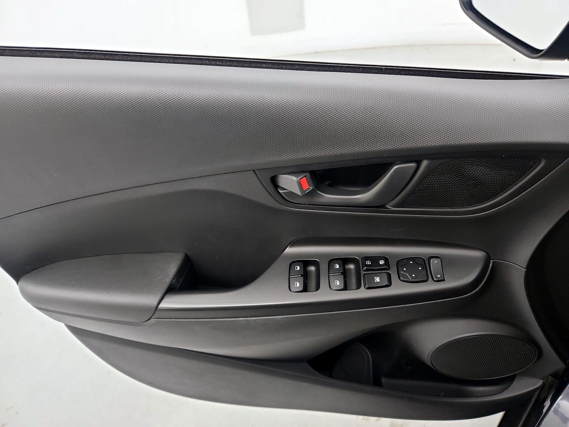 Thumbnail: 2021 Hyundai Kona - 12