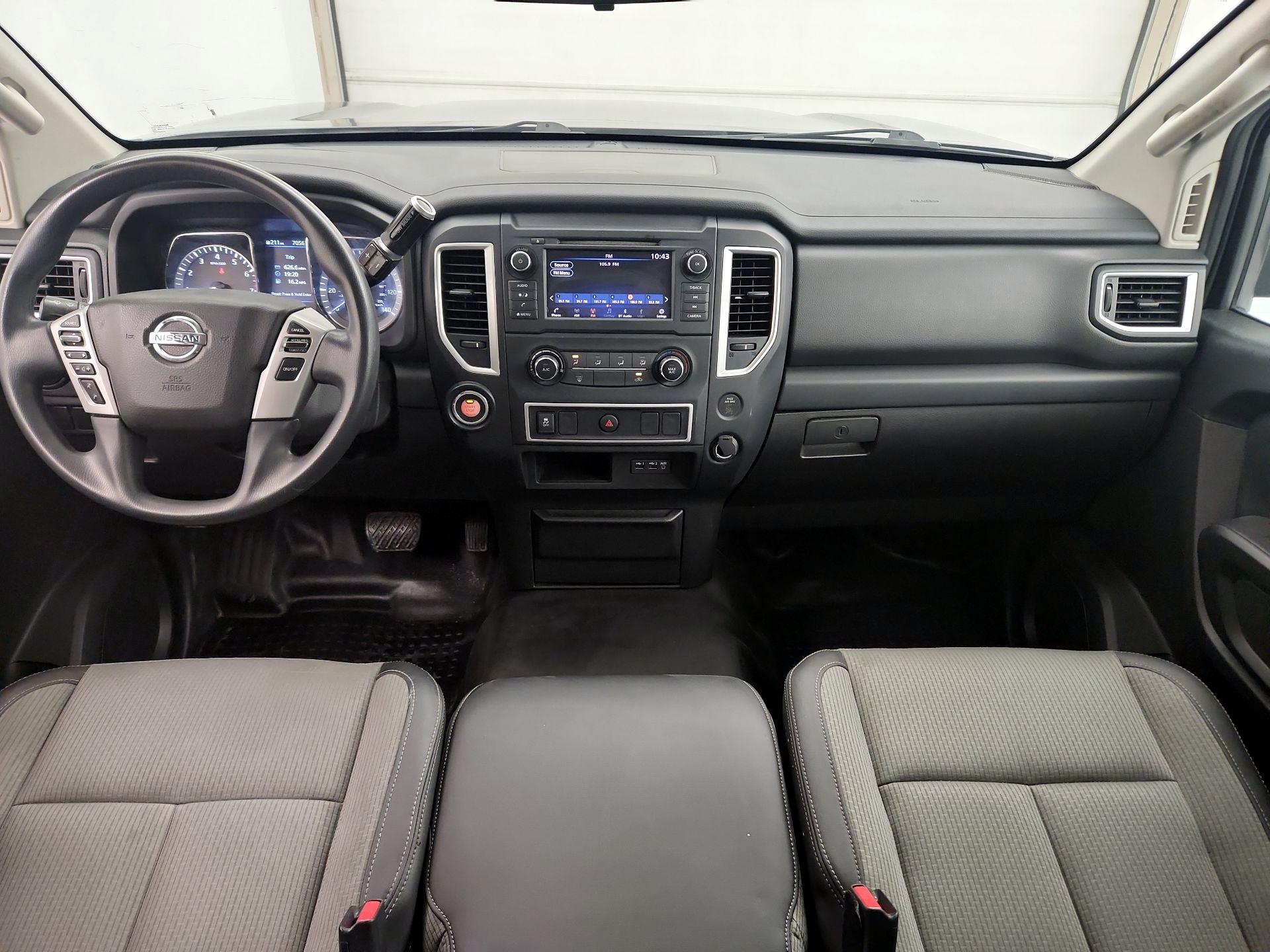 Thumbnail: 2019 Nissan Titan - 9