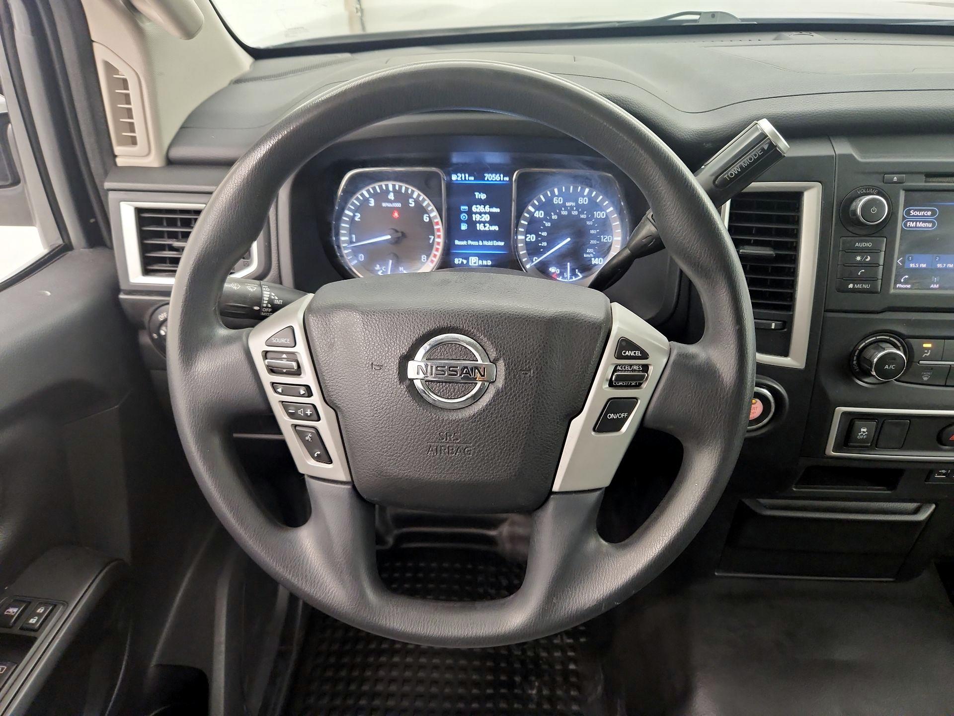 Thumbnail: 2019 Nissan Titan - 10