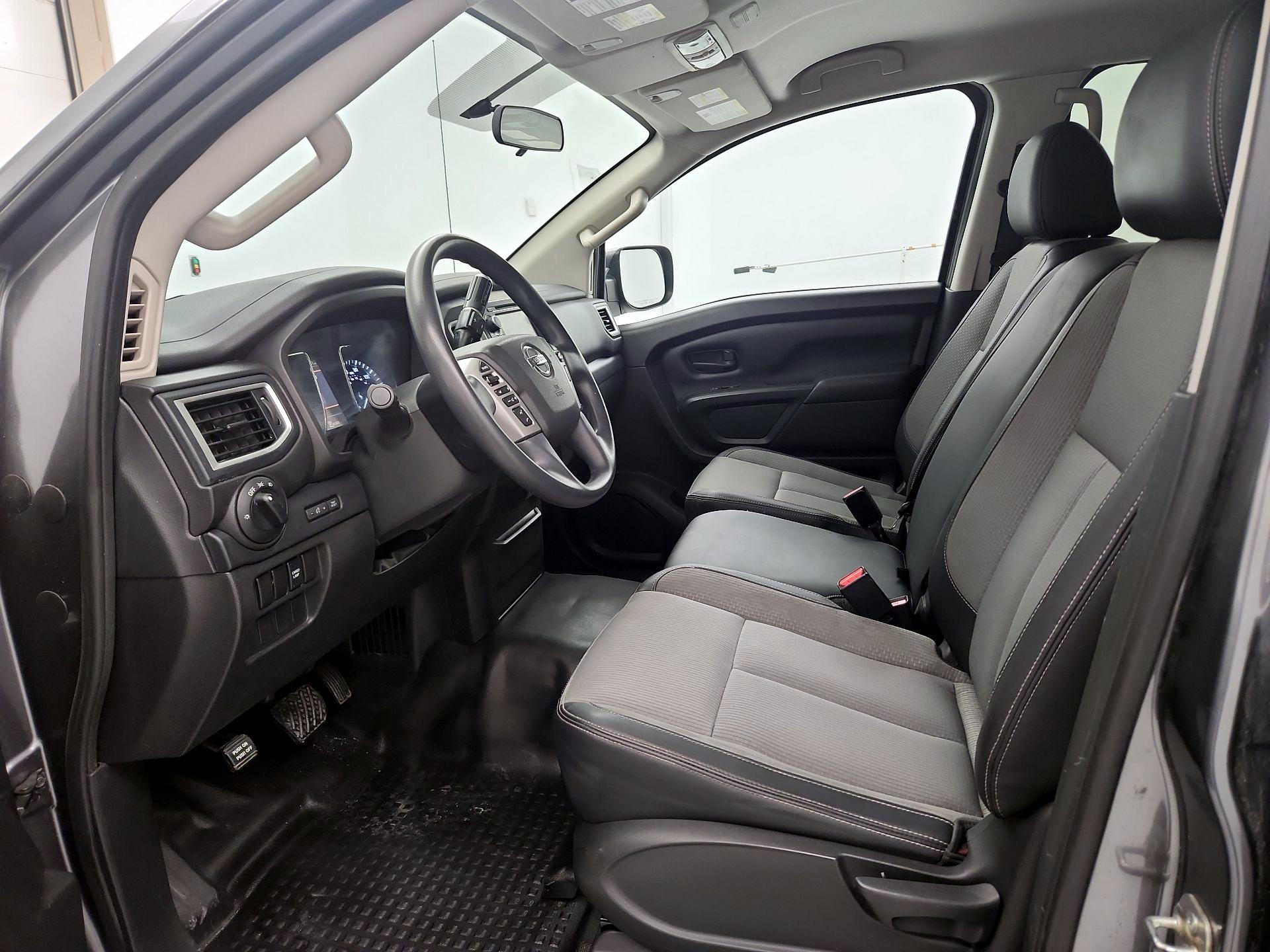 Thumbnail: 2019 Nissan Titan - 11