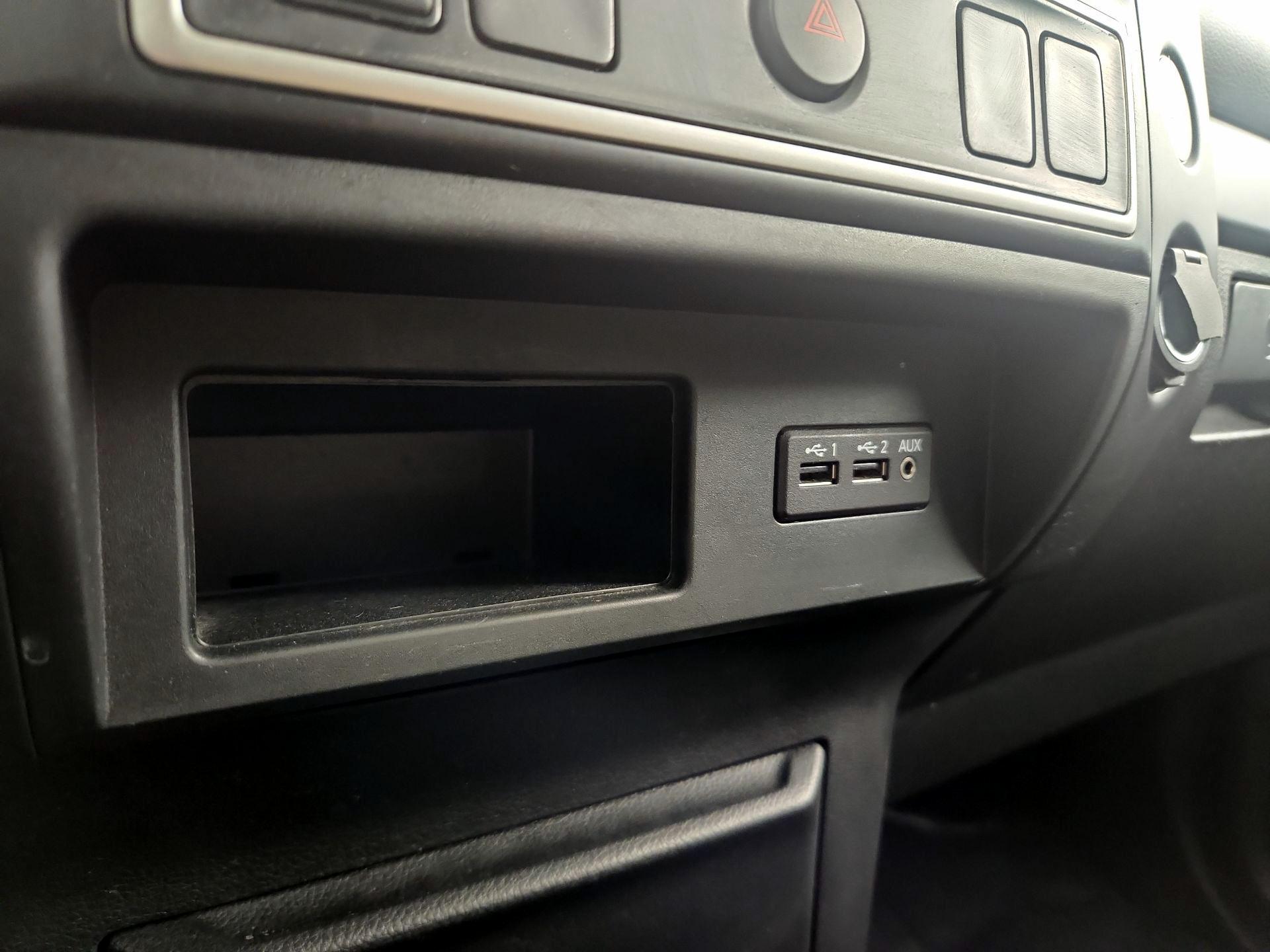 Thumbnail: 2019 Nissan Titan - 18