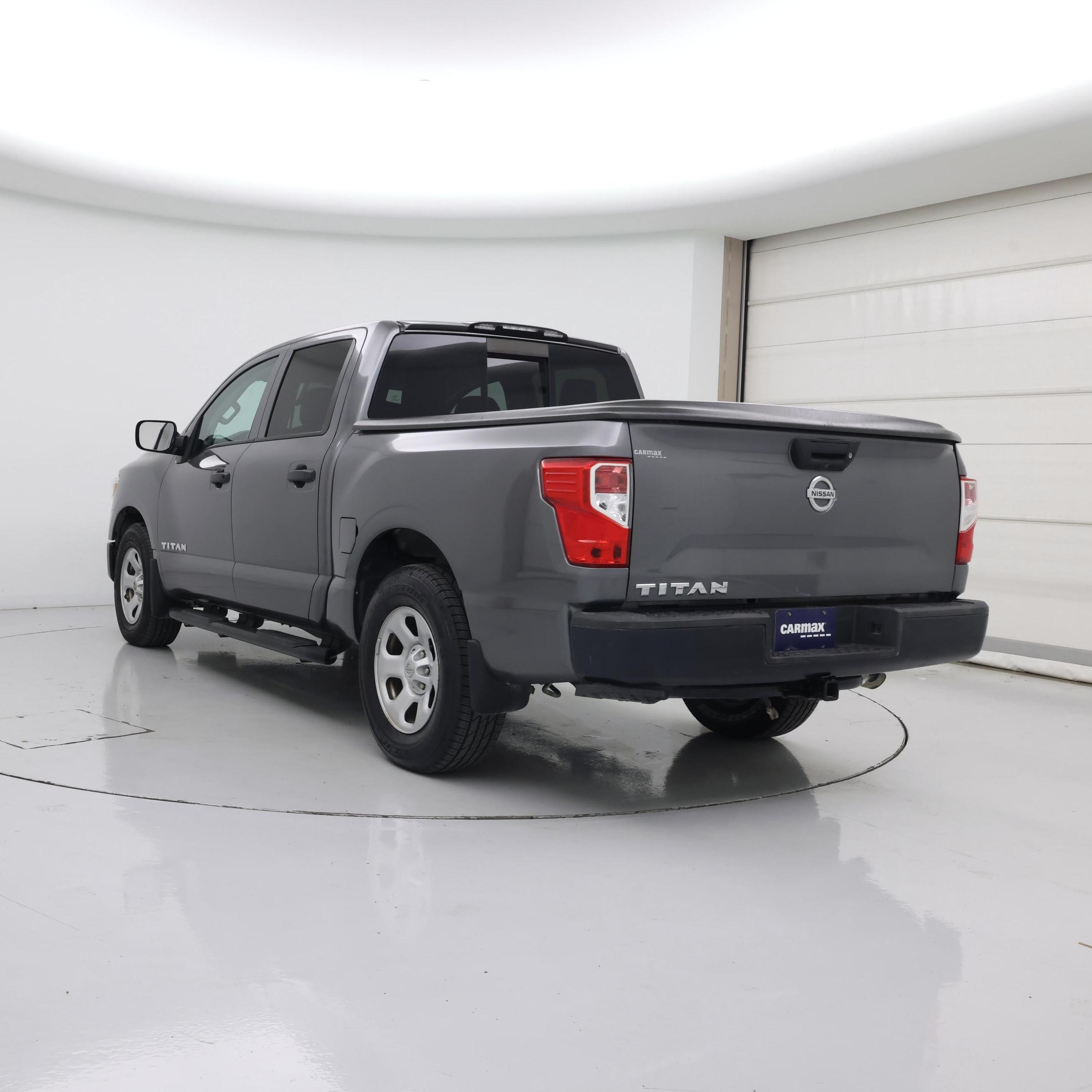 Thumbnail: 2019 Nissan Titan - 2