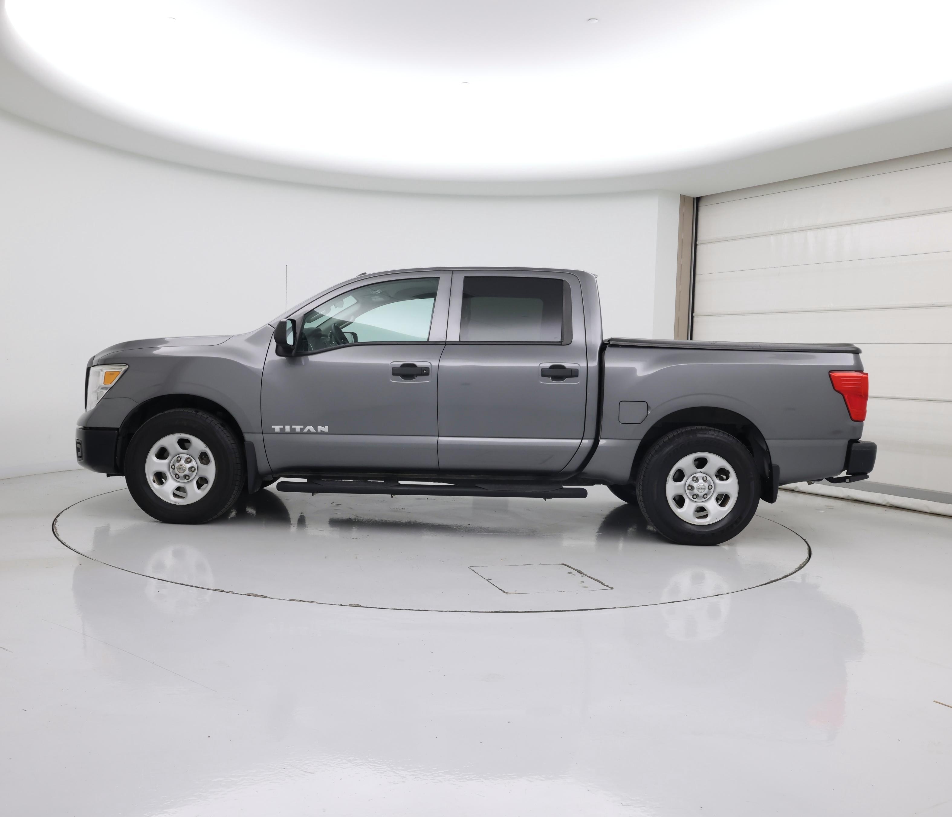 Thumbnail: 2019 Nissan Titan - 3