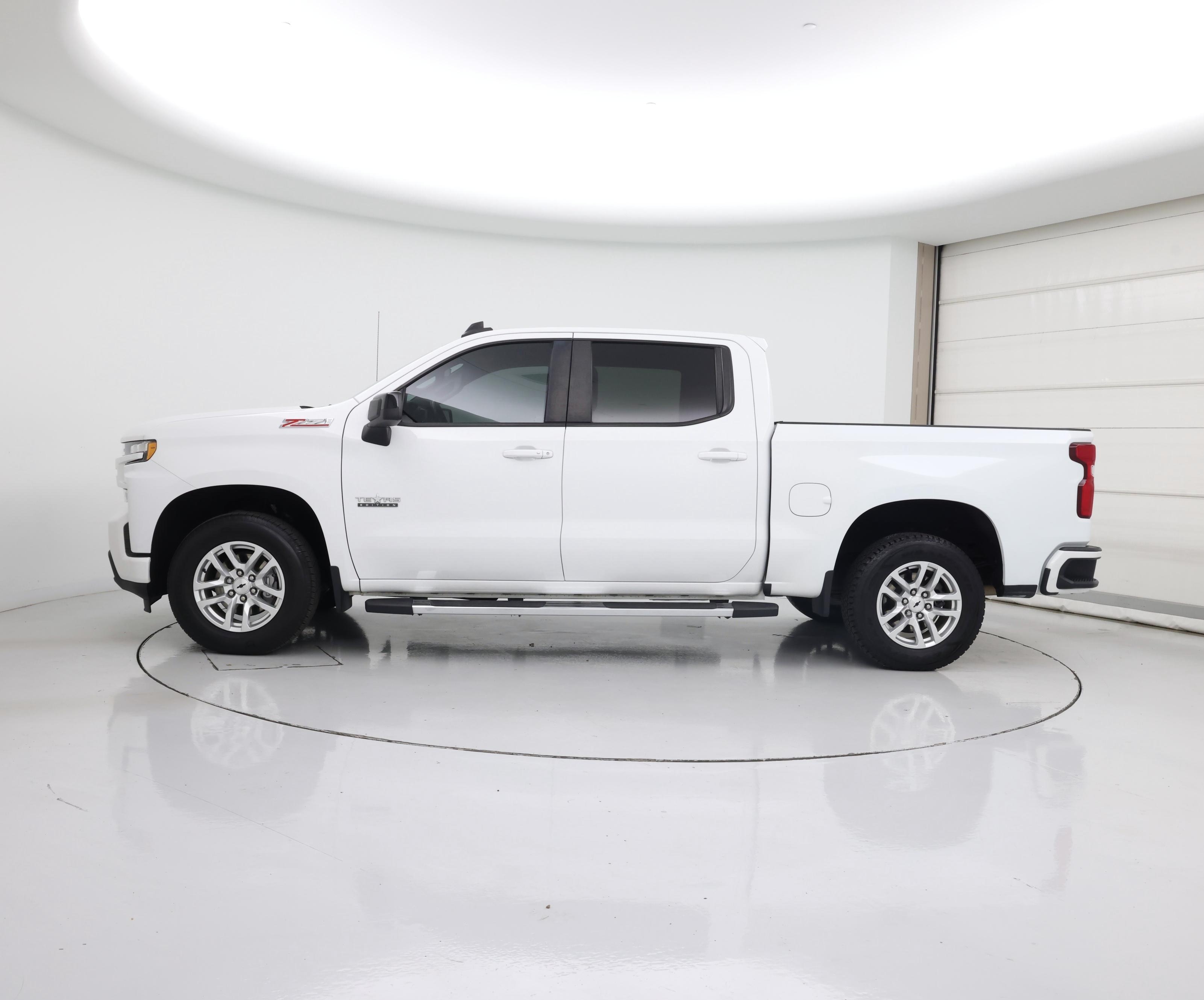 Thumbnail: 2021 Chevrolet Silverado 1500 - 3