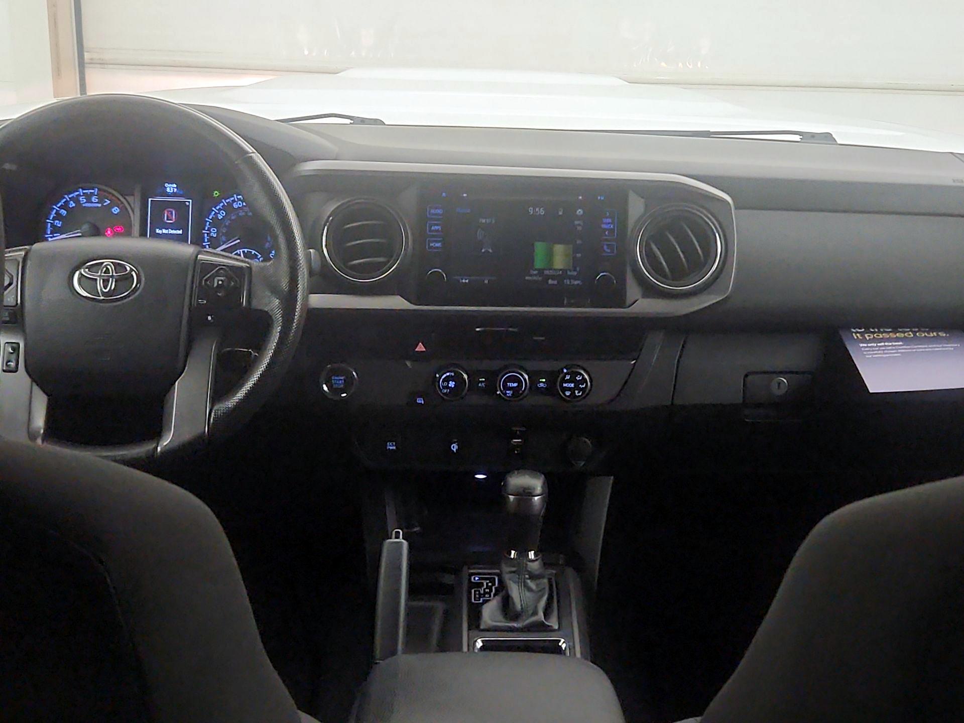 Thumbnail: 2016 Toyota Tacoma - 9
