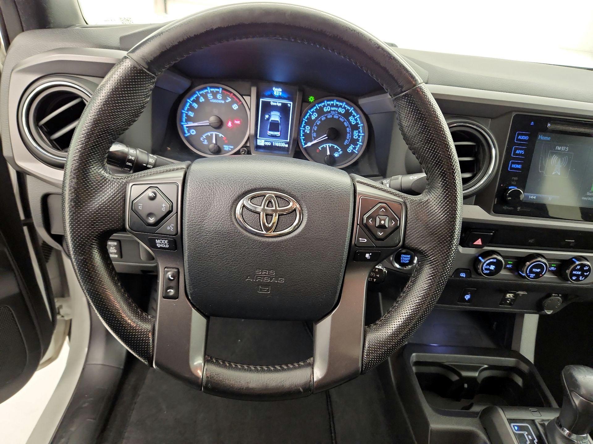 Thumbnail: 2016 Toyota Tacoma - 10