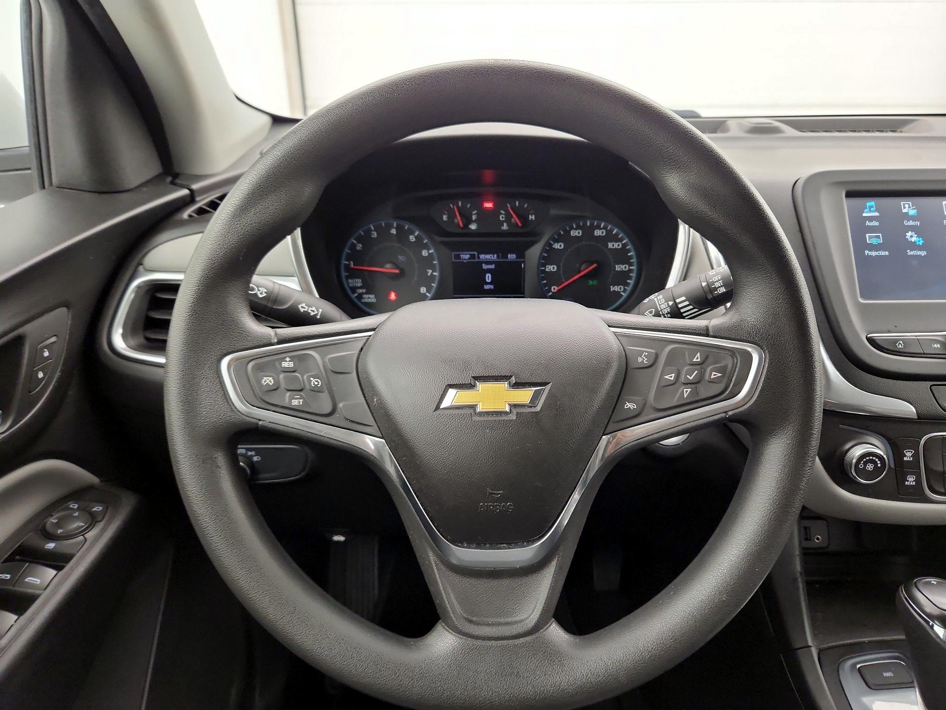 Thumbnail: 2018 Chevrolet Equinox - 10