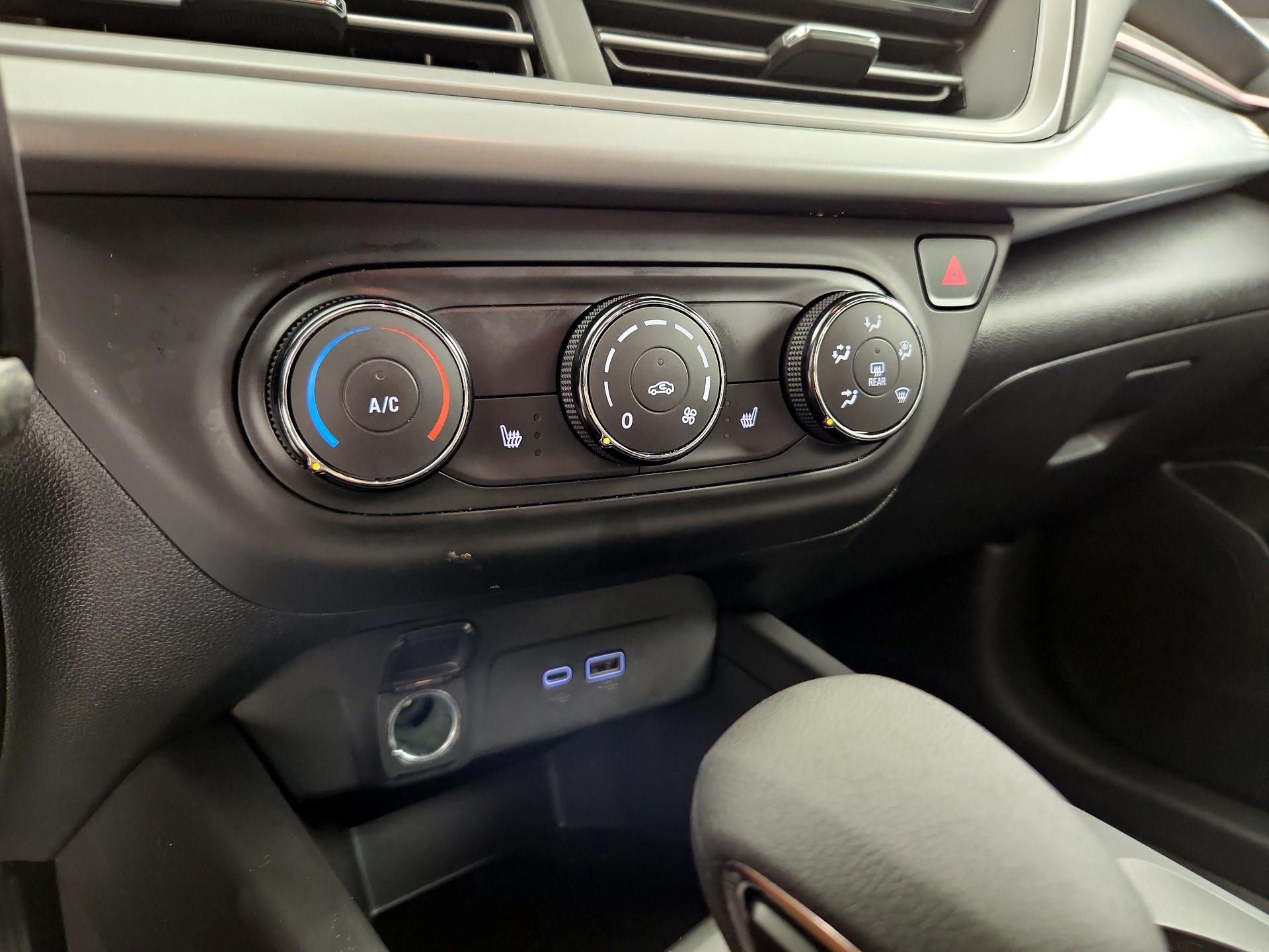 Thumbnail: 2024 Chevrolet Trax - 17