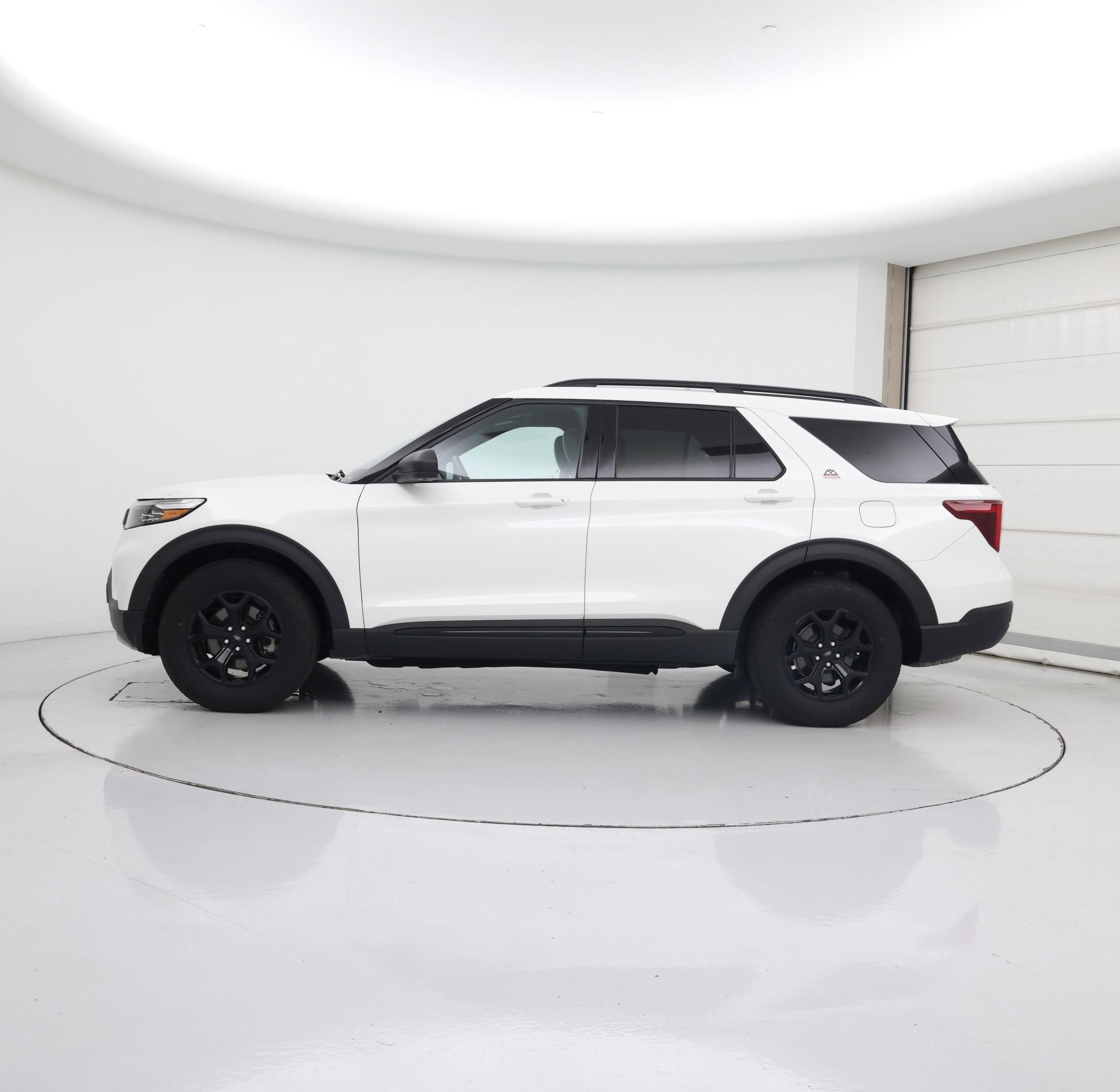 Thumbnail: 2022 Ford Explorer - 3