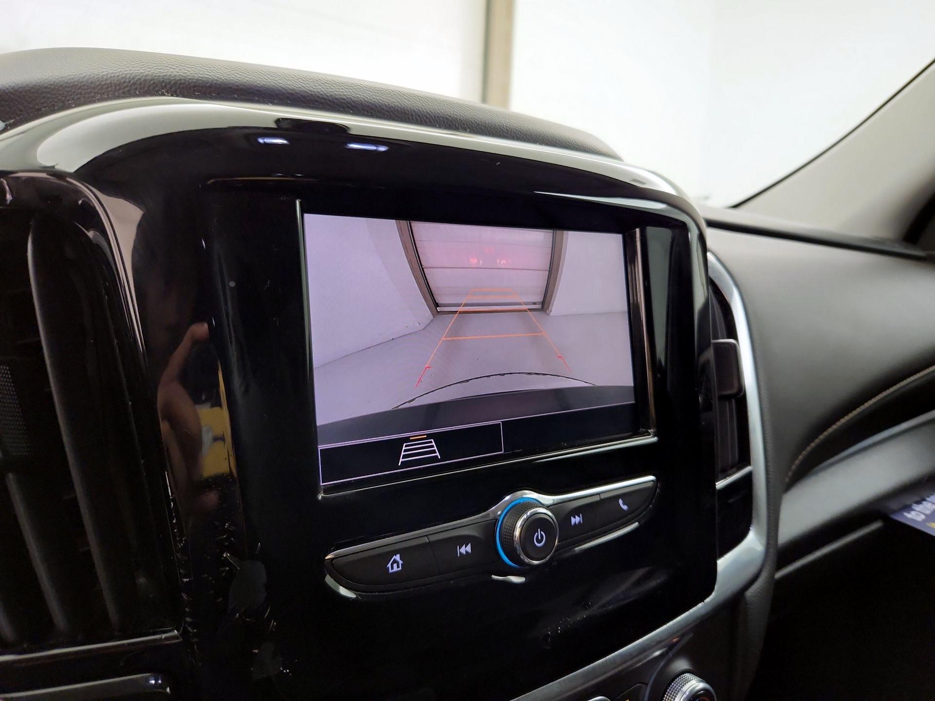 Thumbnail: 2020 Chevrolet Traverse - 14