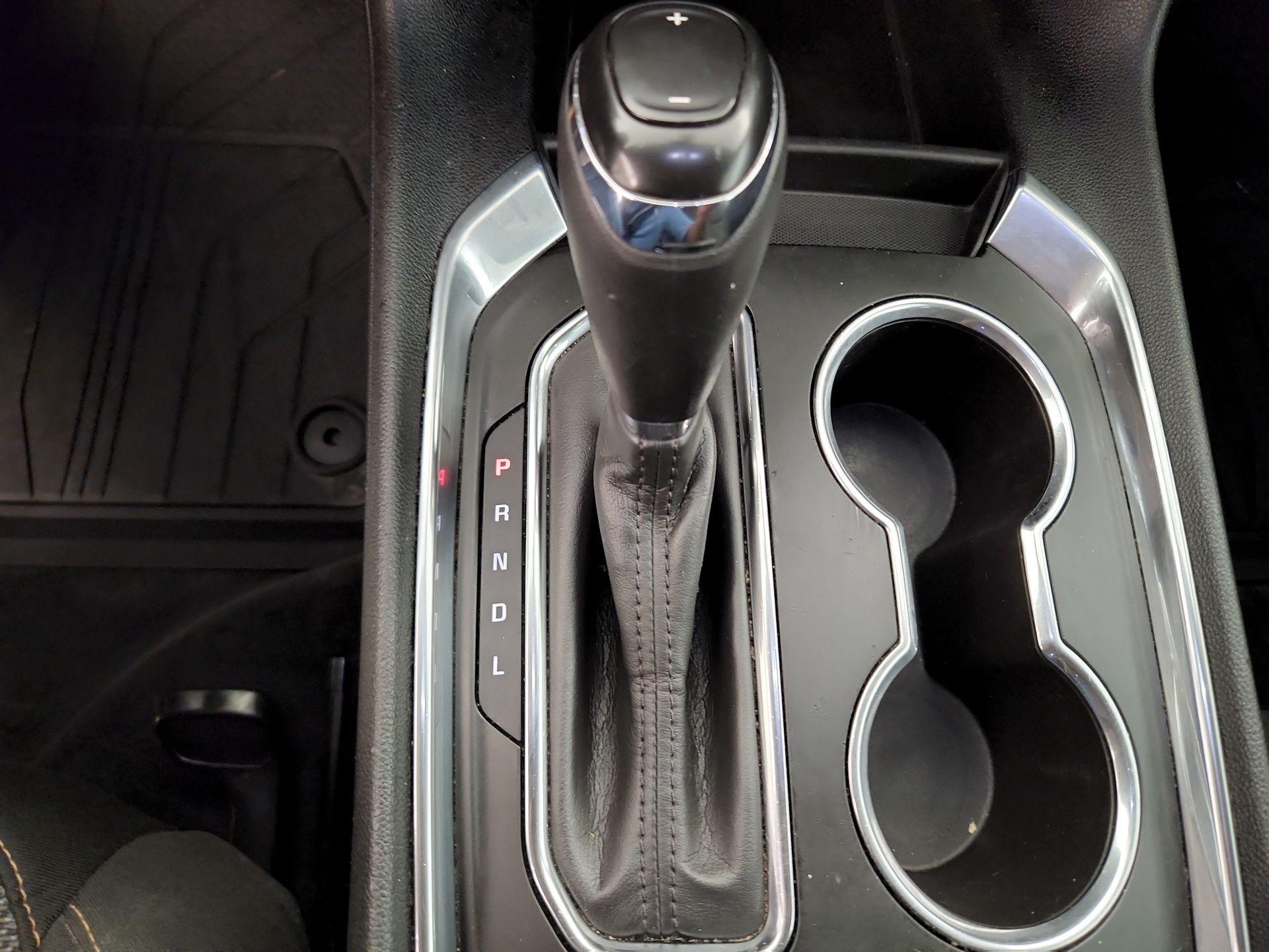 Thumbnail: 2020 Chevrolet Traverse - 17